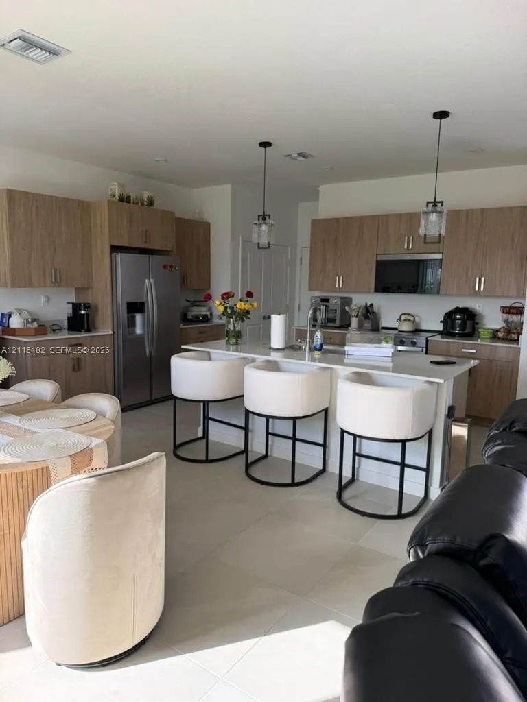 721 SE 17th Avenue #721