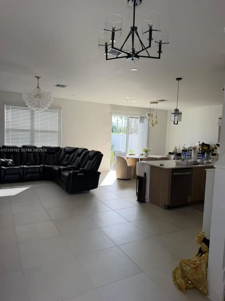 721 SE 17th Avenue #721