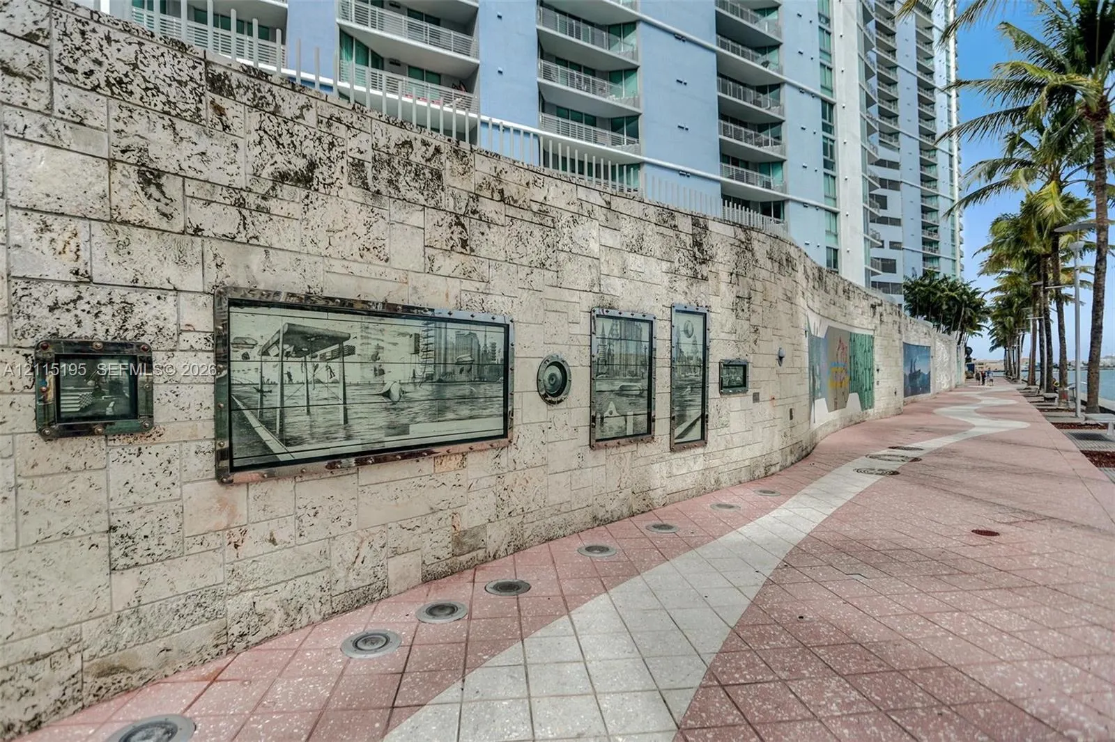 335 S Biscayne Boulevard #2501