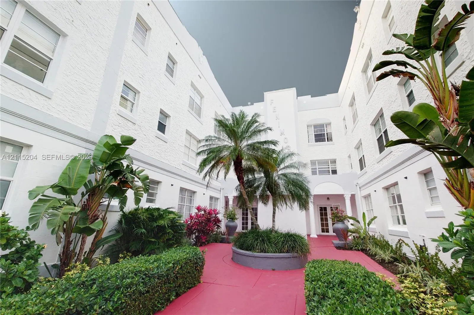 1200 Euclid Avenue #206