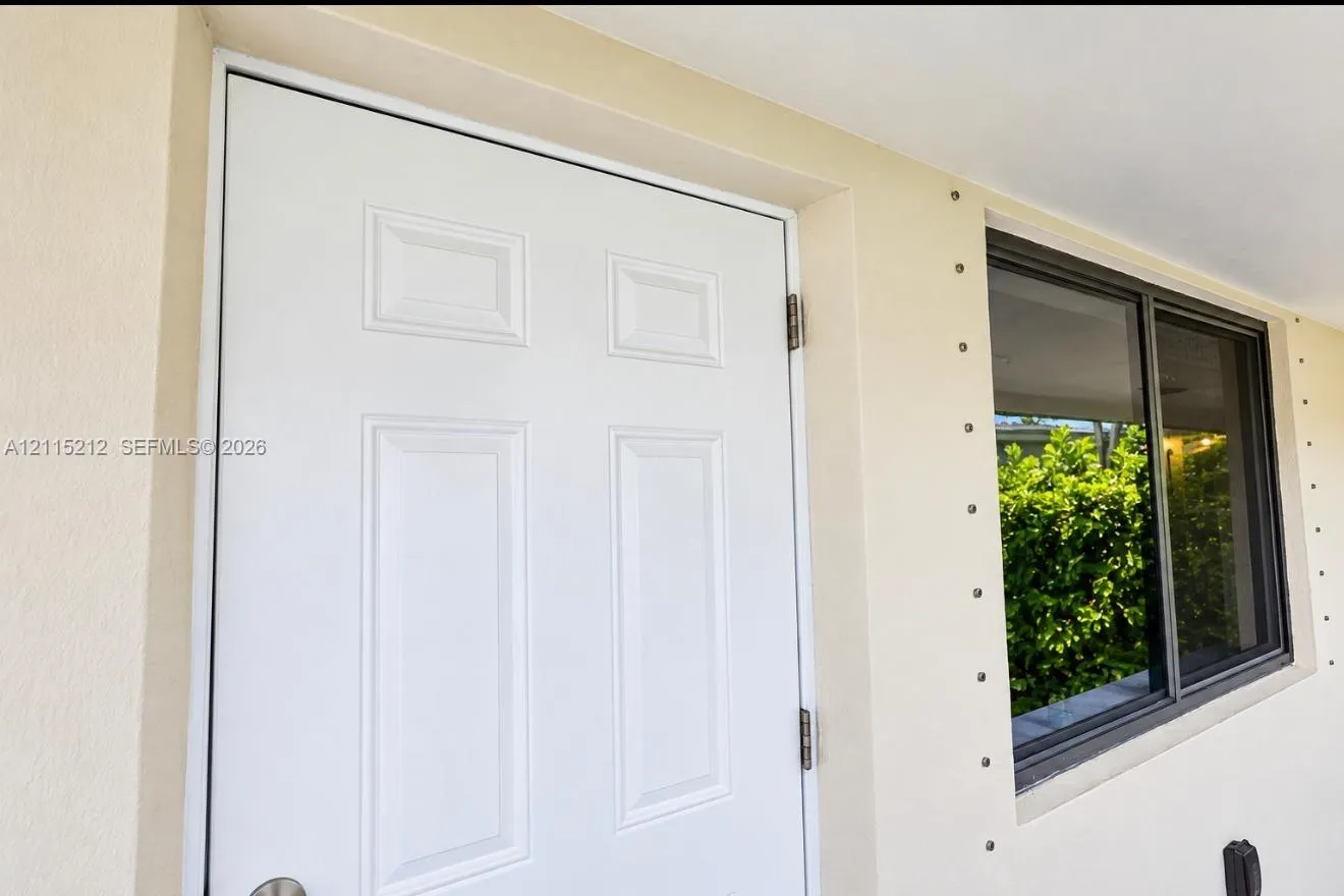 1949 Riverside Drive #2