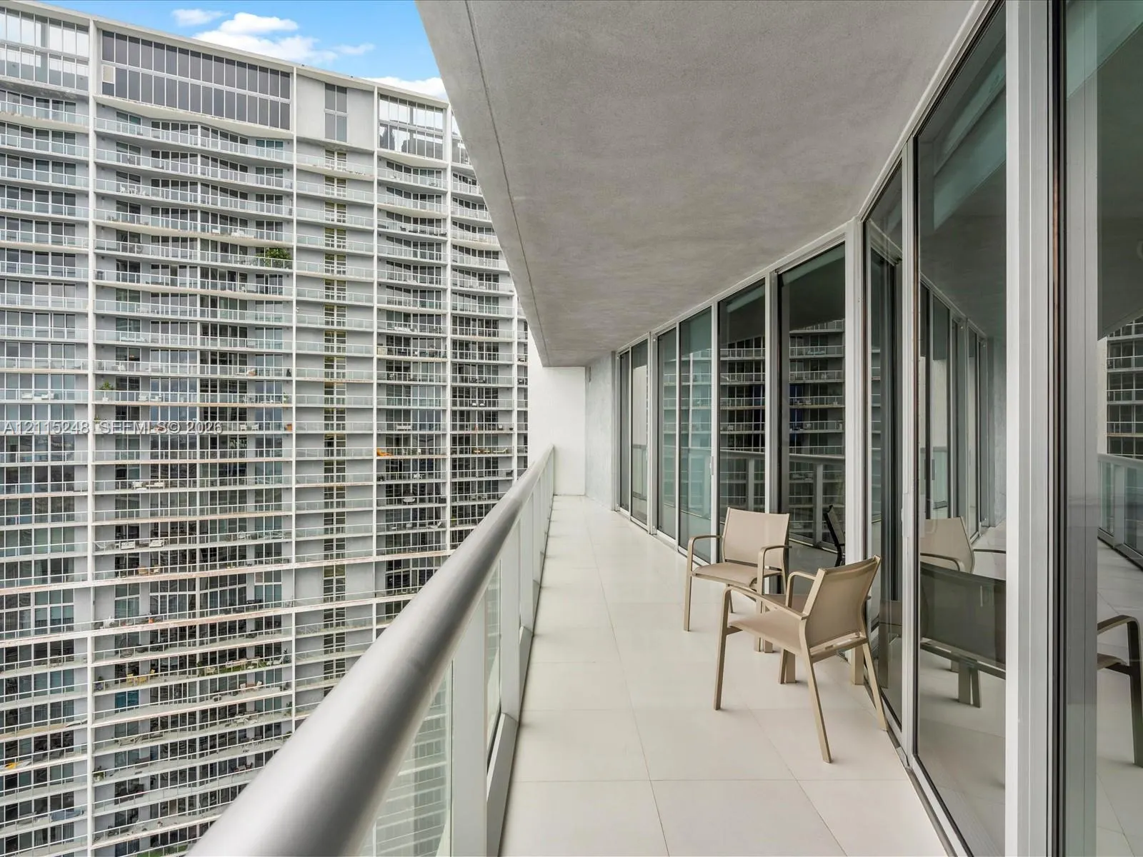 465 Brickell Avenue #4605