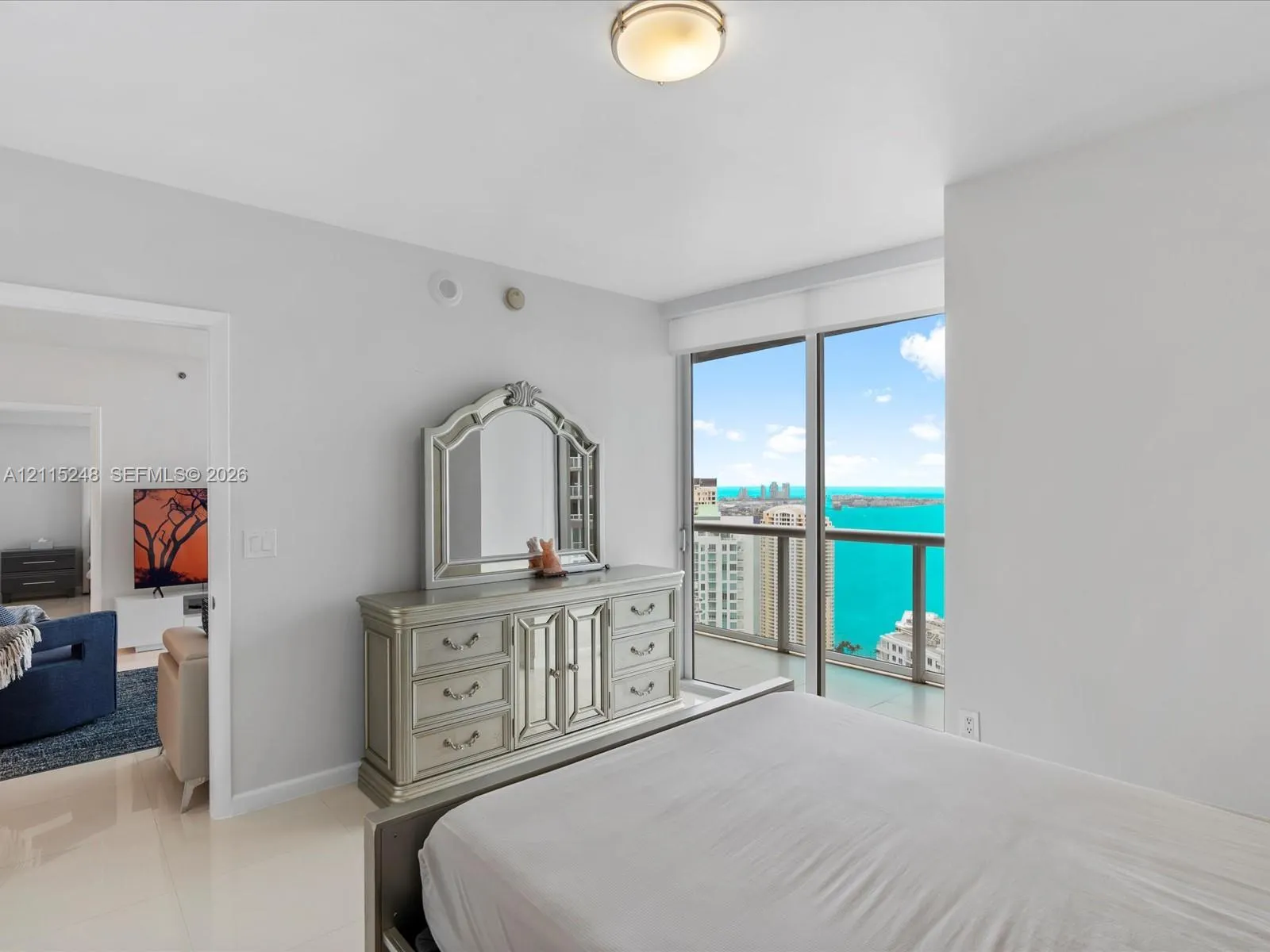 465 Brickell Avenue #4605