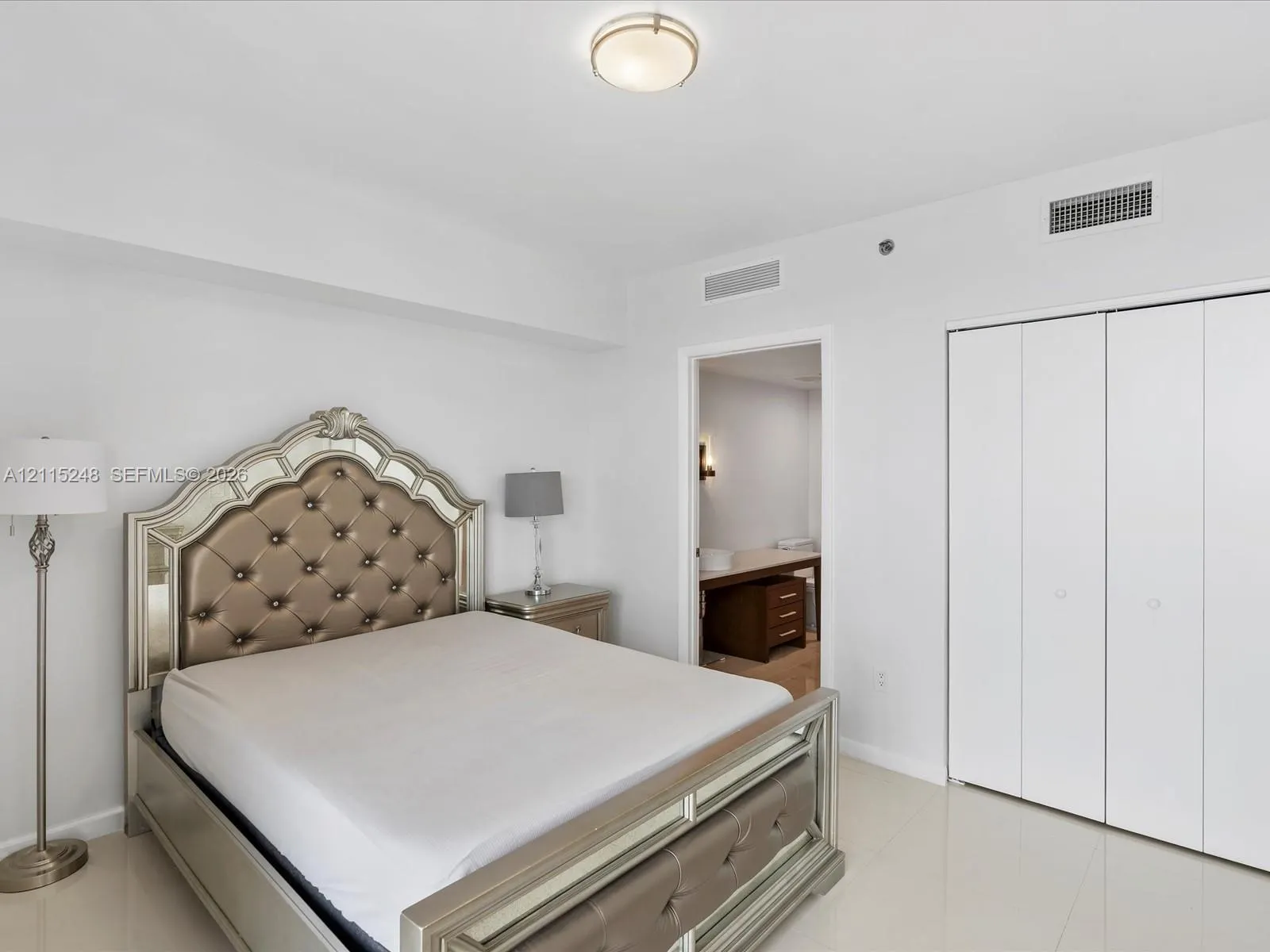 465 Brickell Avenue #4605