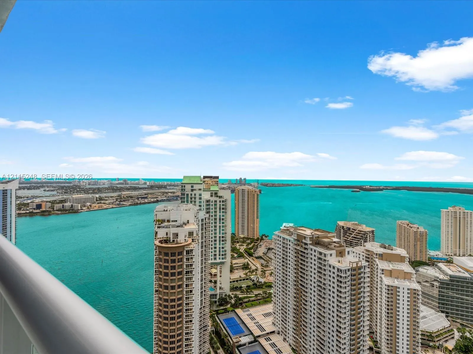 465 Brickell Avenue #4605