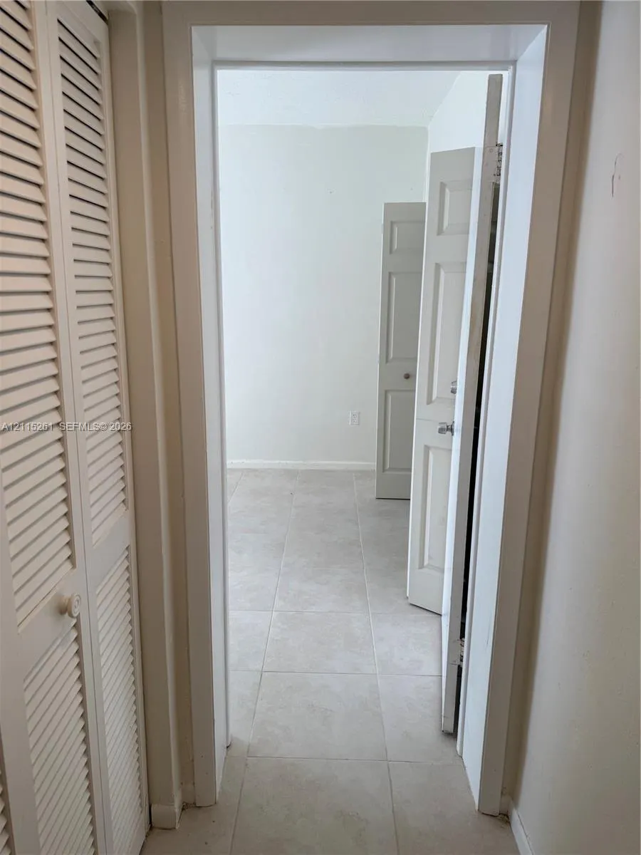 1205 Mariposa Avenue #302