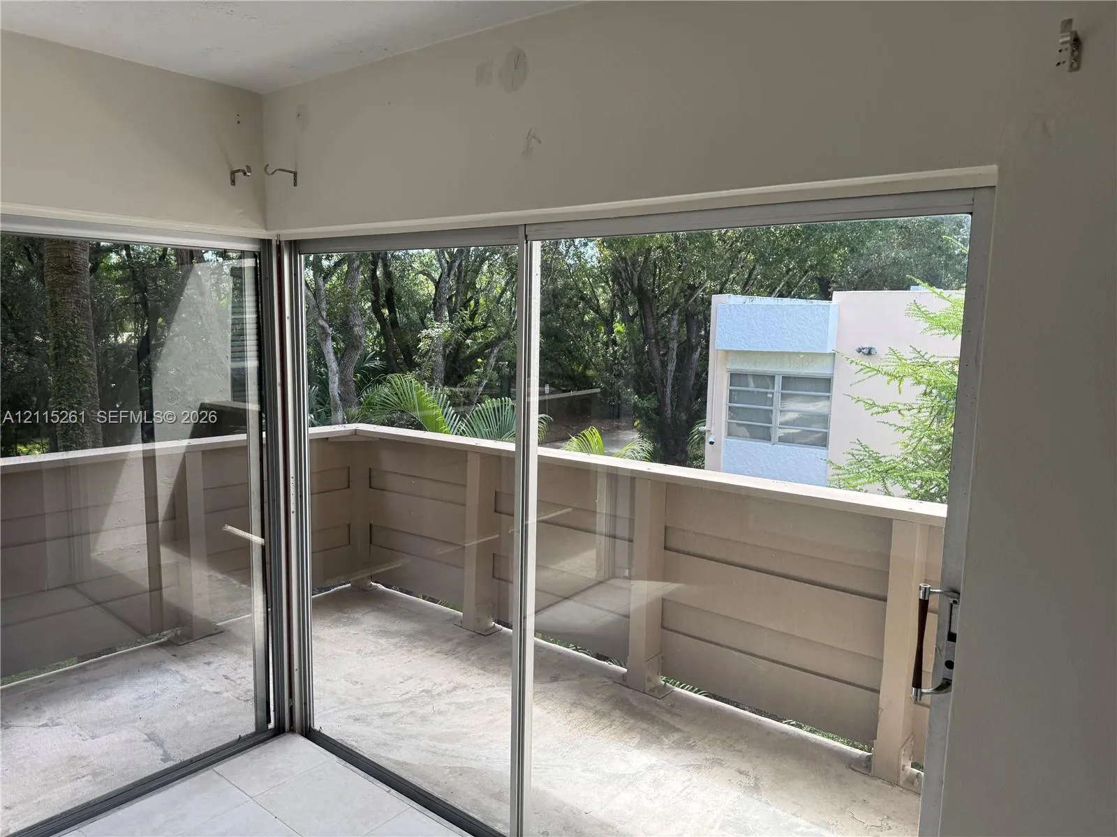 1205 Mariposa Avenue #302
