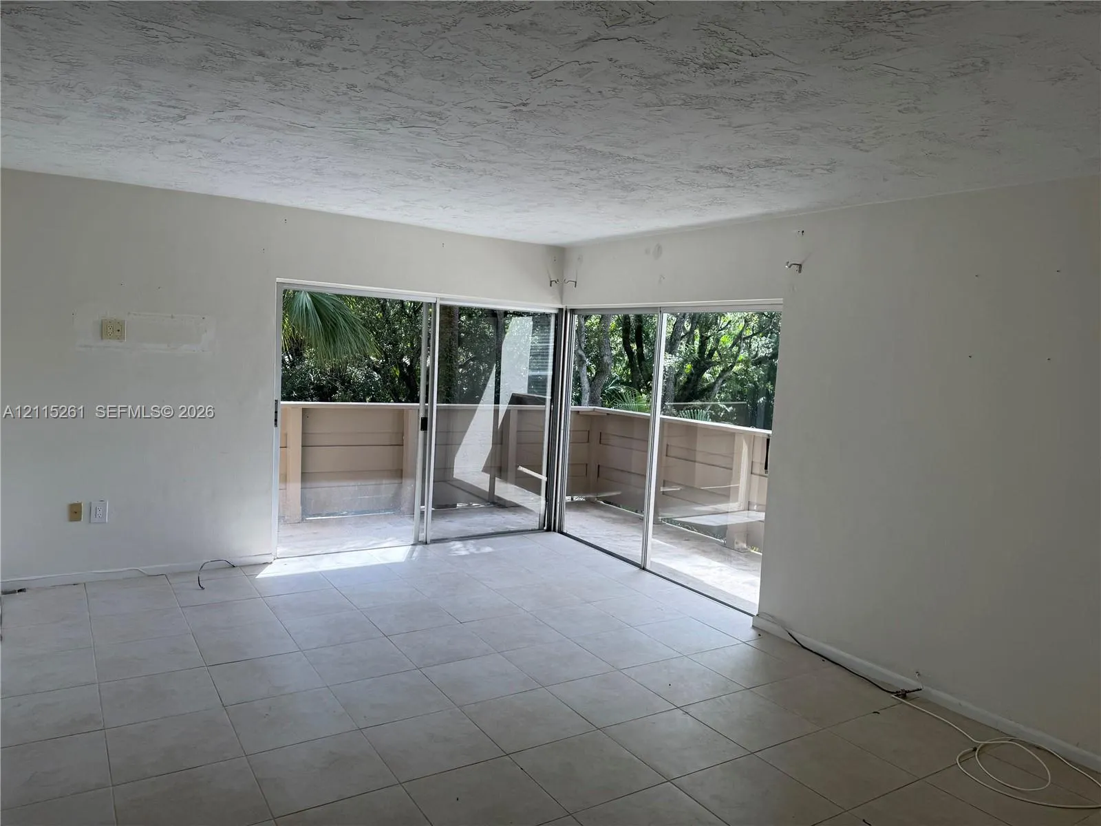 1205 Mariposa Avenue #302