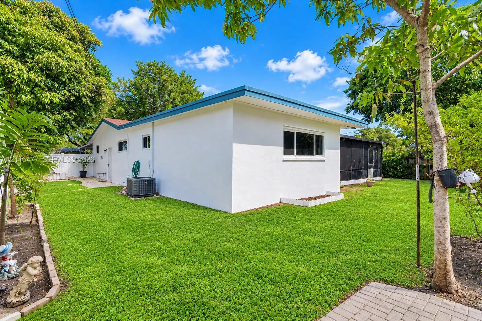 2510 NE 208th Terrace