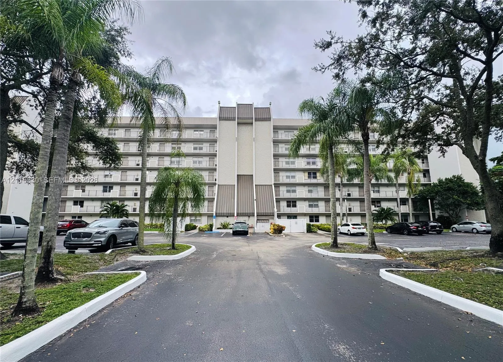 3100 W Rolling Hills Circle #603