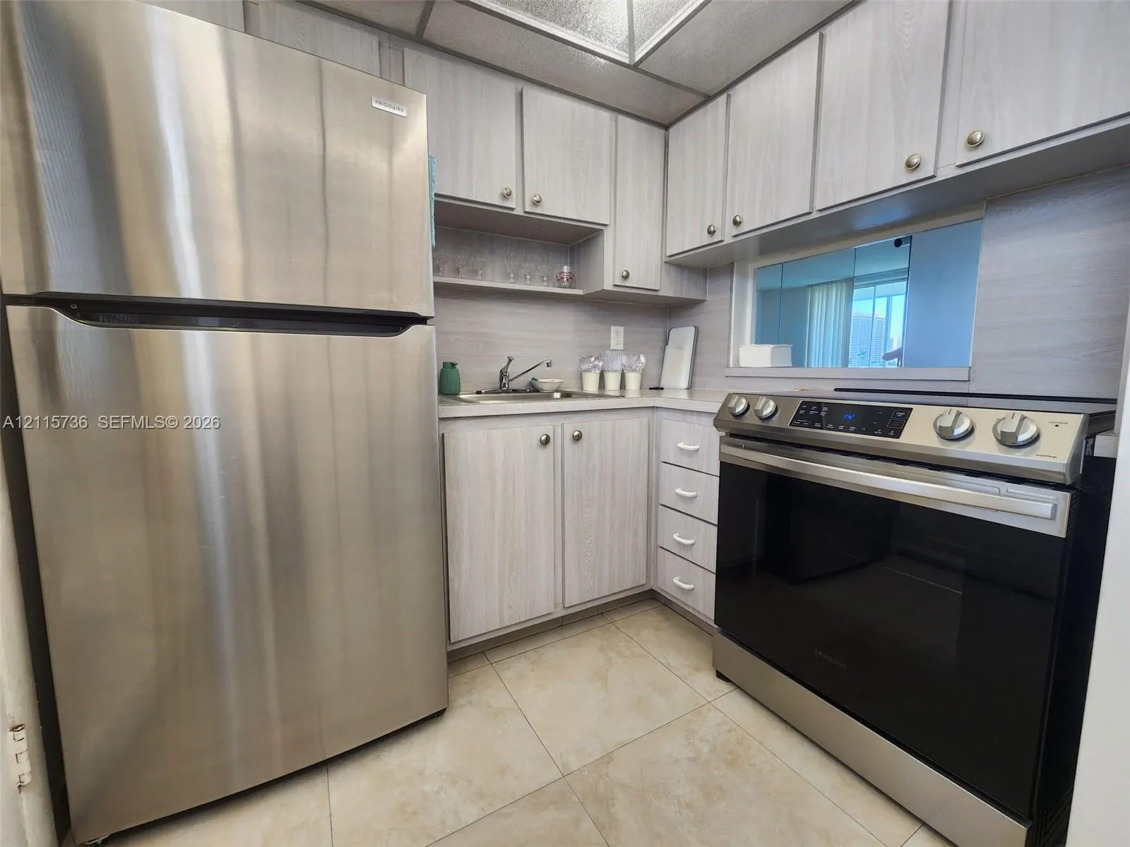 2861 Leonard Drive #F605