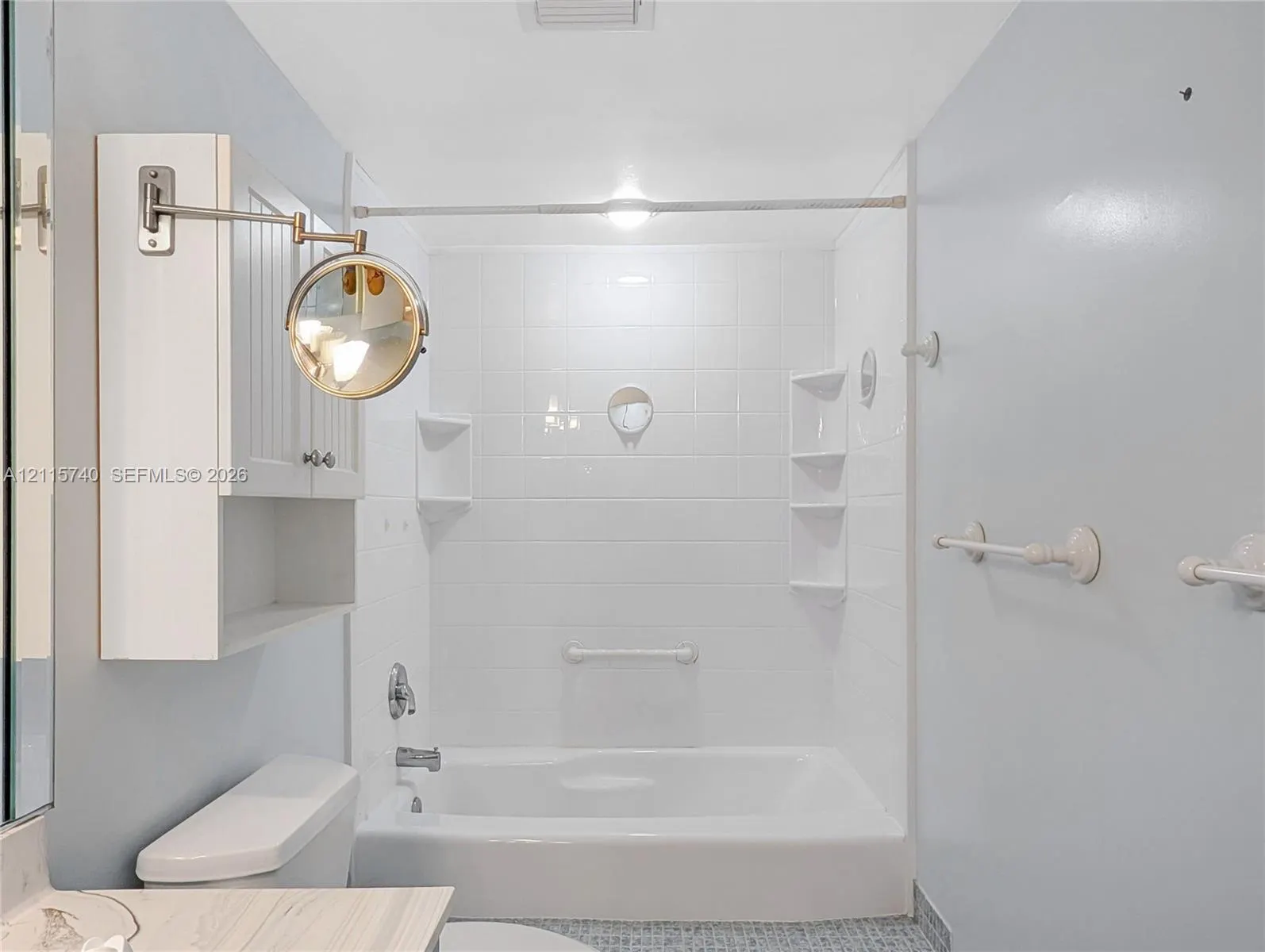 4330 Hillcrest Drive #1019