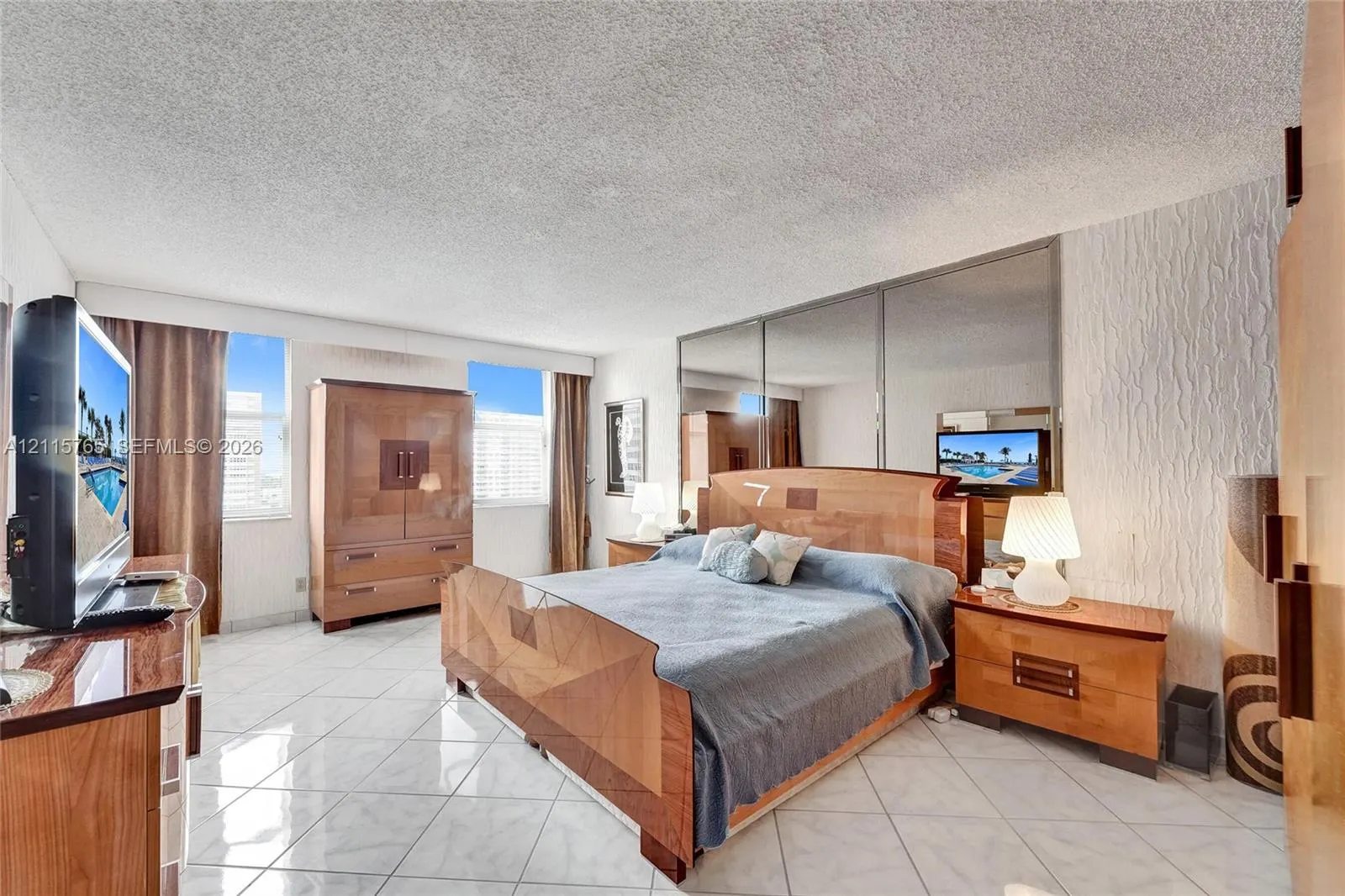 1920 S Ocean Drive #16B