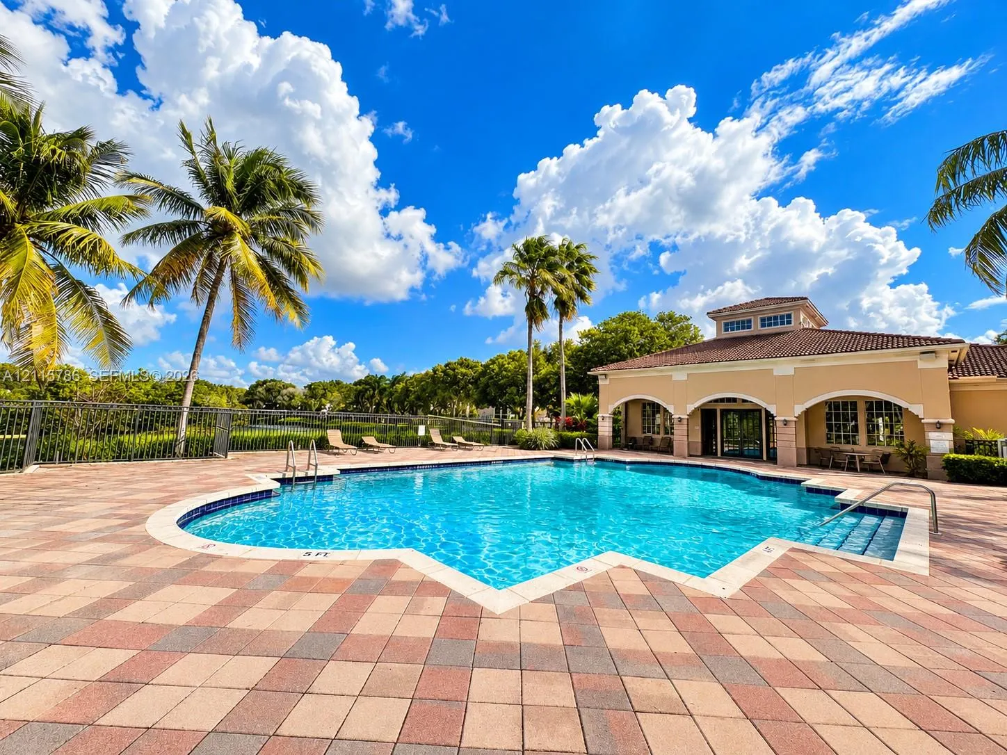 2494 Centergate Drive #202