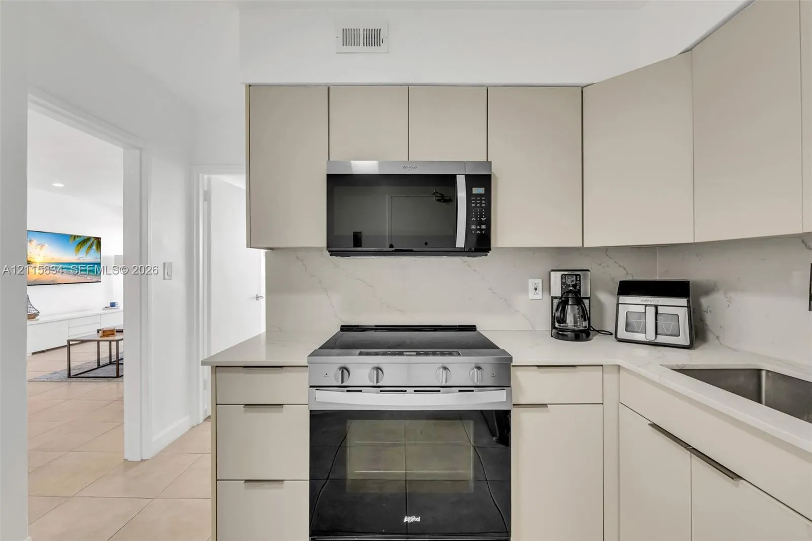 5161 Collins Avenue #1717