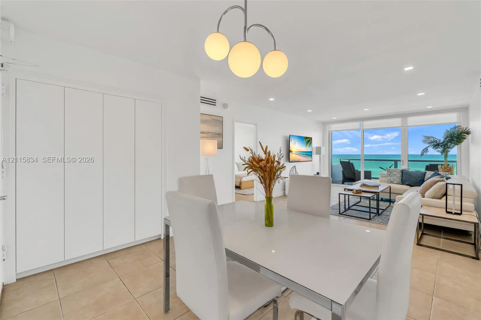 5161 Collins Avenue #1717