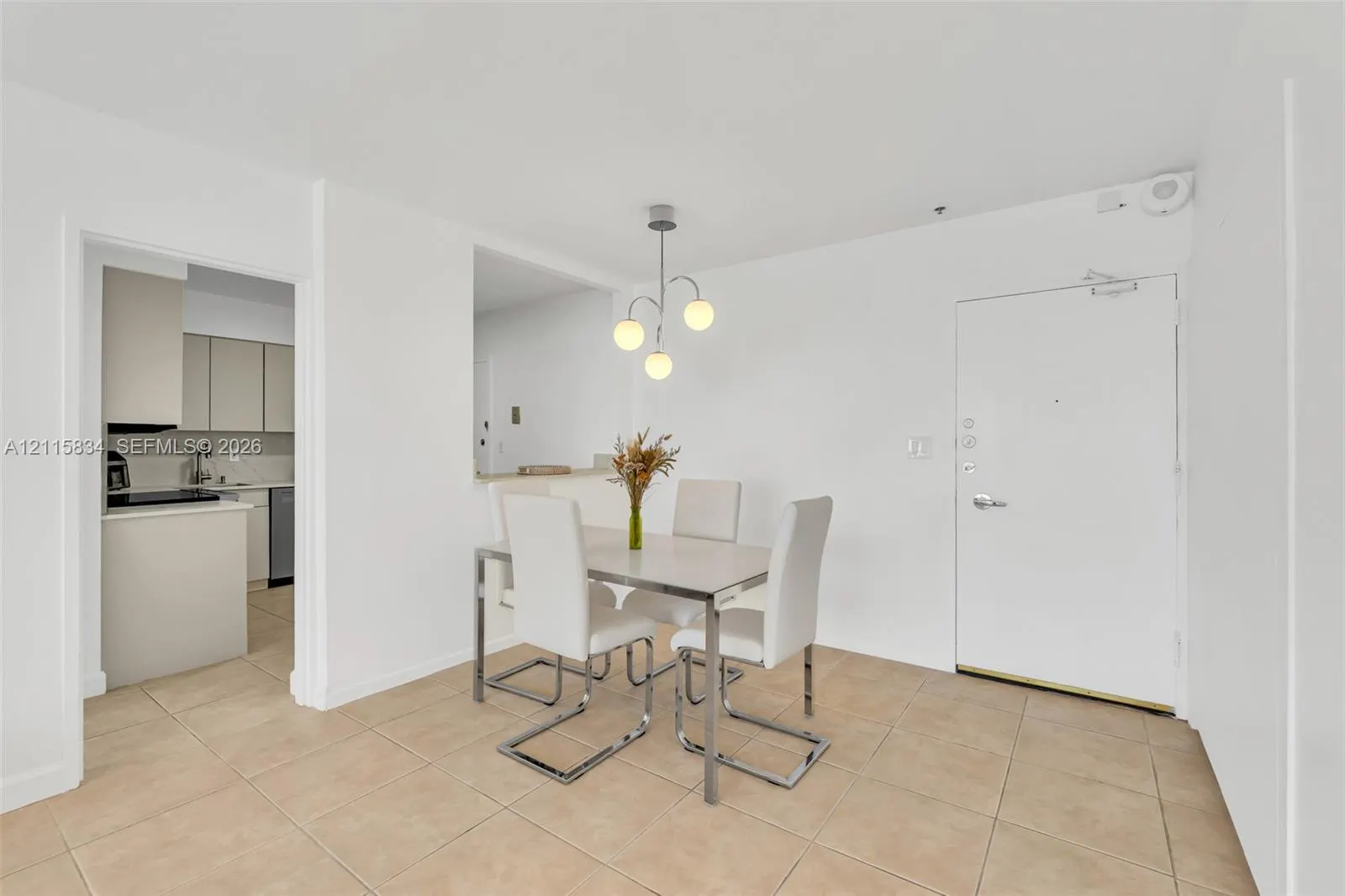 5161 Collins Avenue #1717