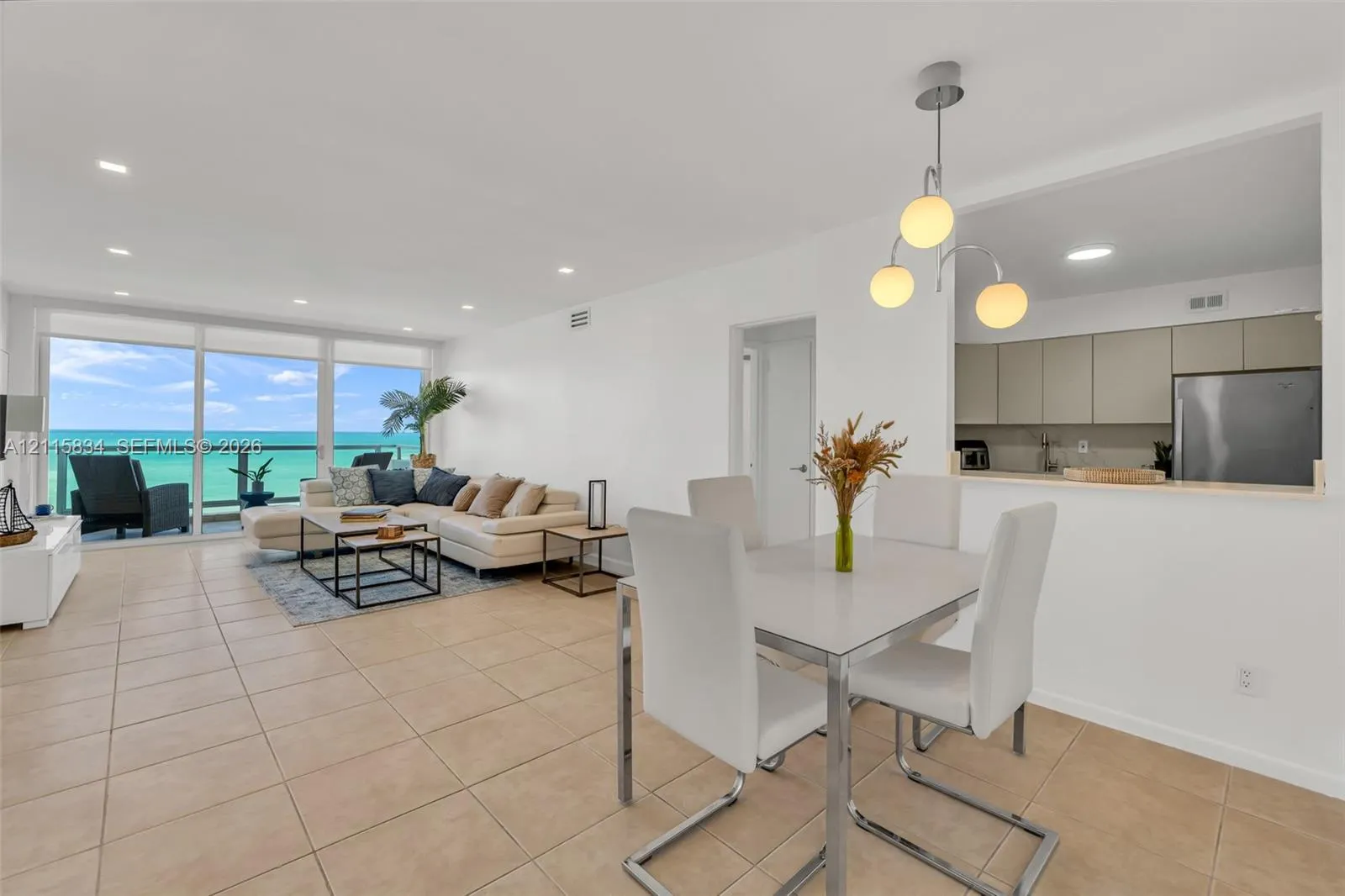 5161 Collins Avenue #1717