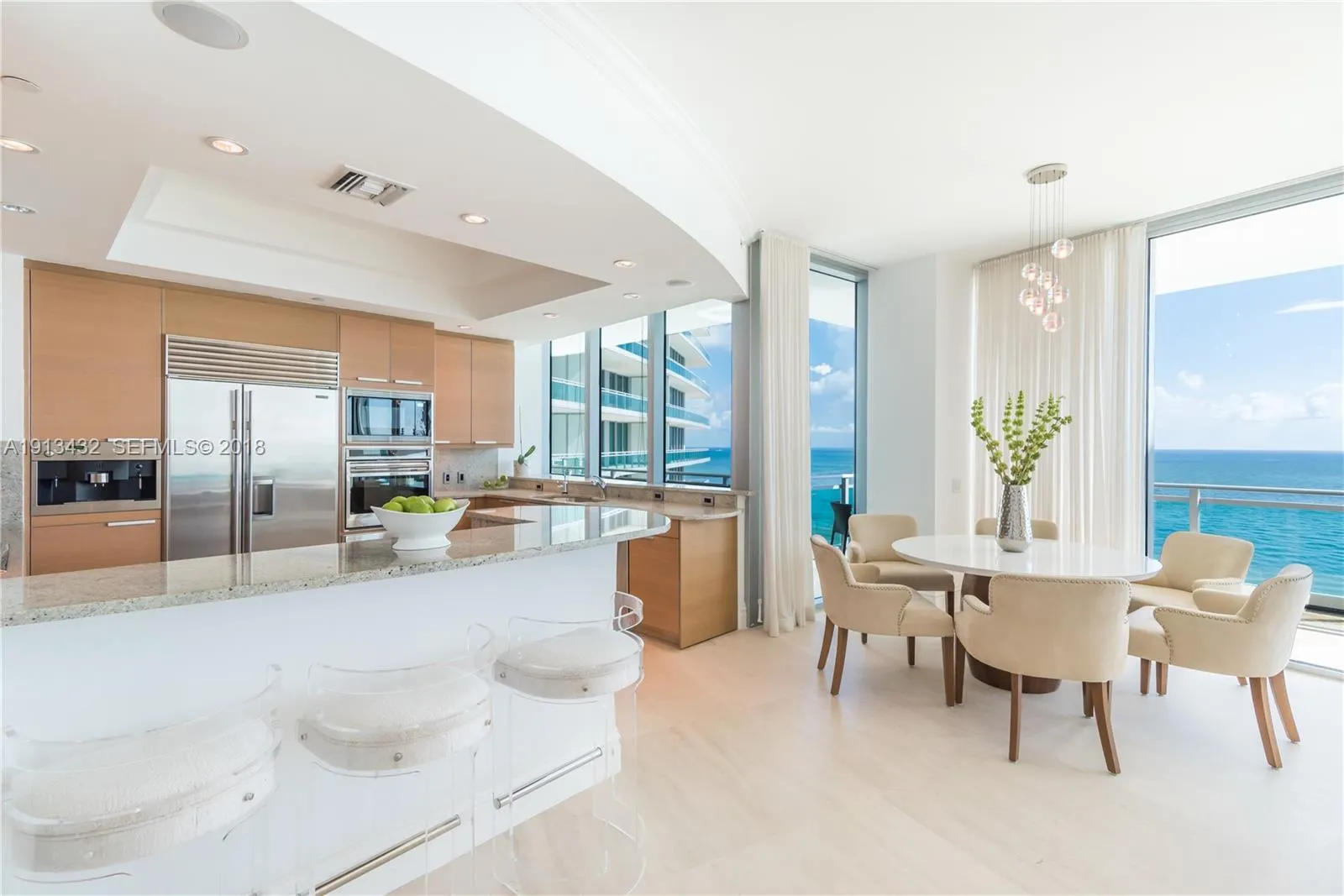 10295 Collins Avenue #1202