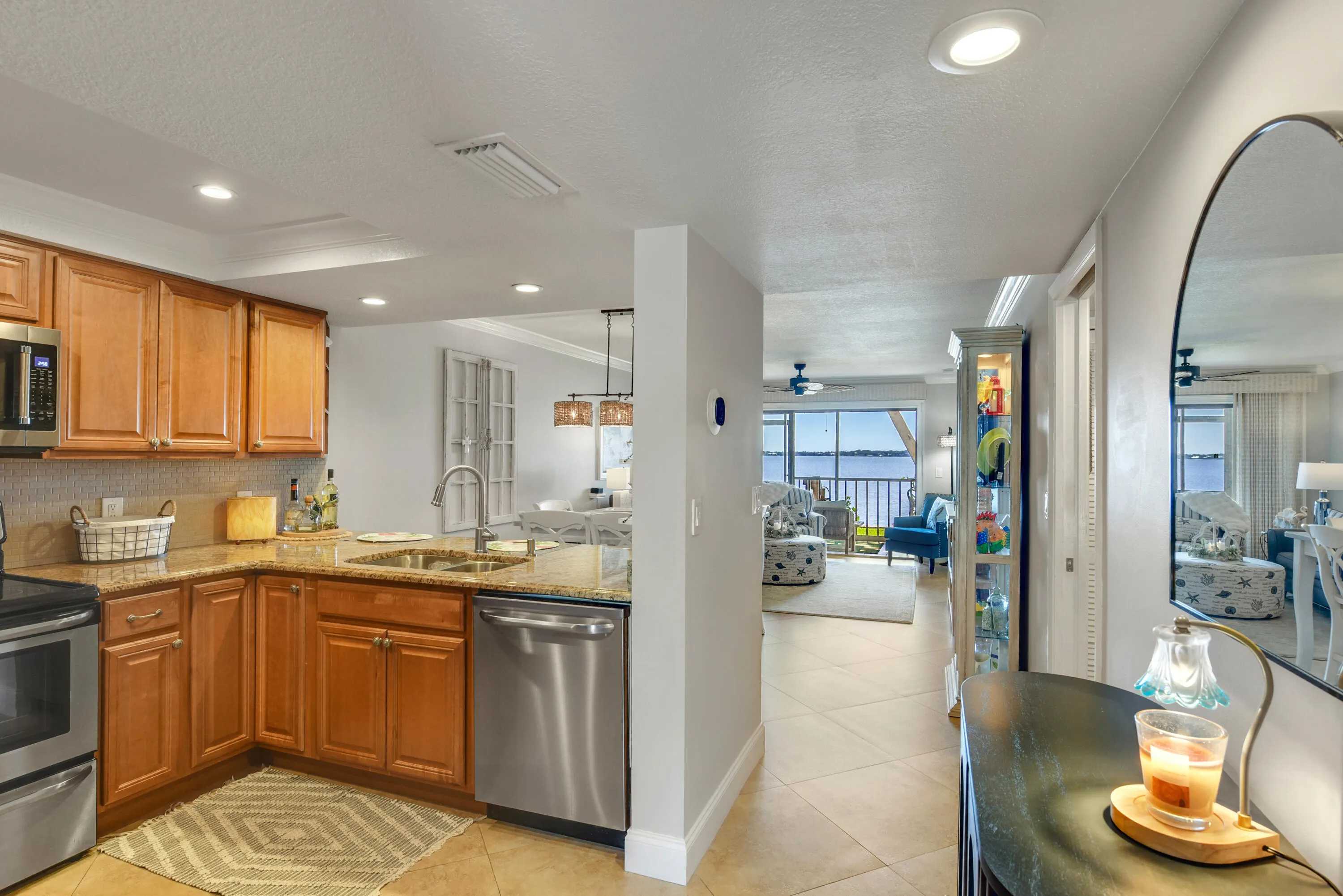 4440 NE Sandpebble Trace #104