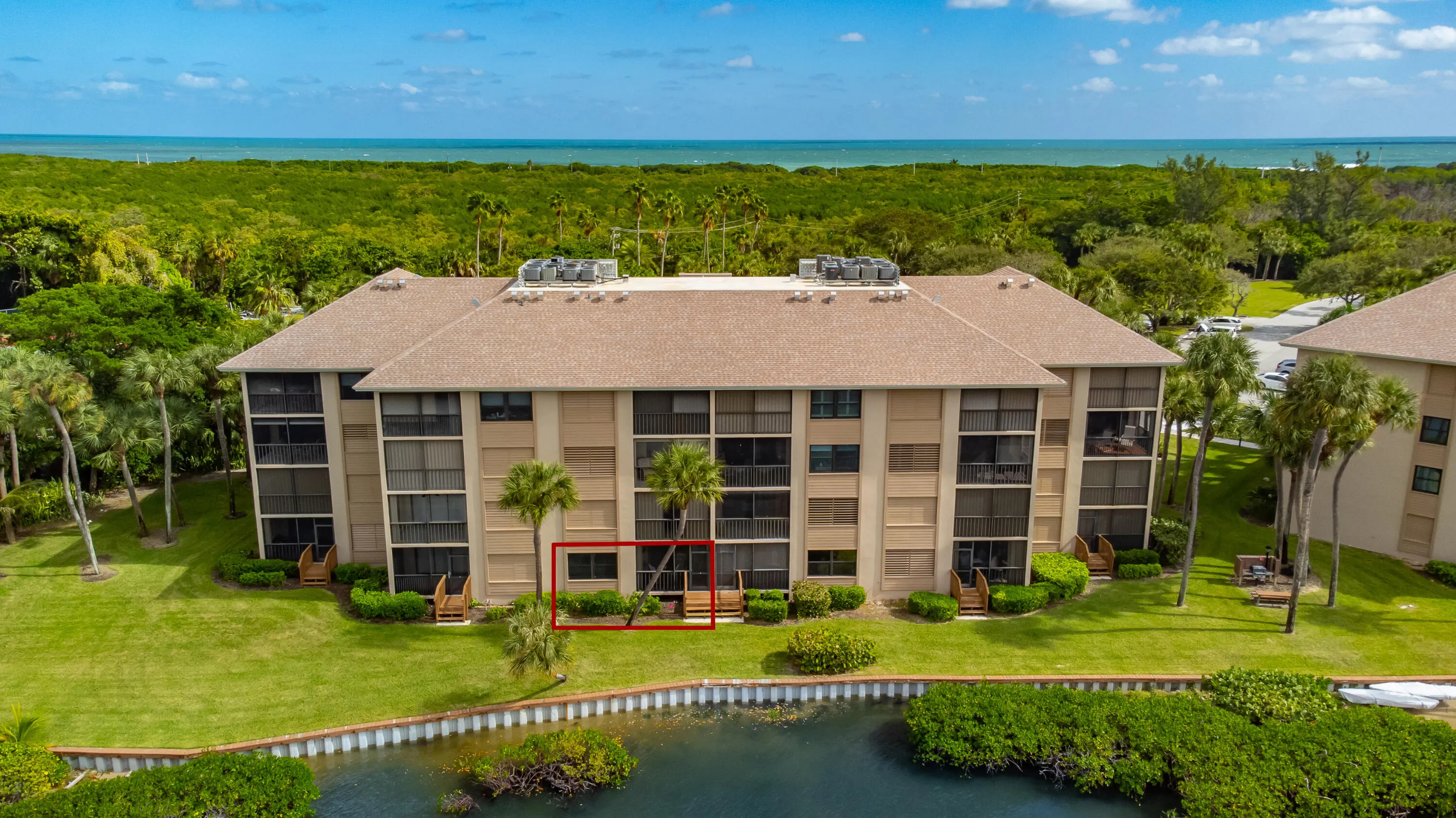 4440 NE Sandpebble Trace #104