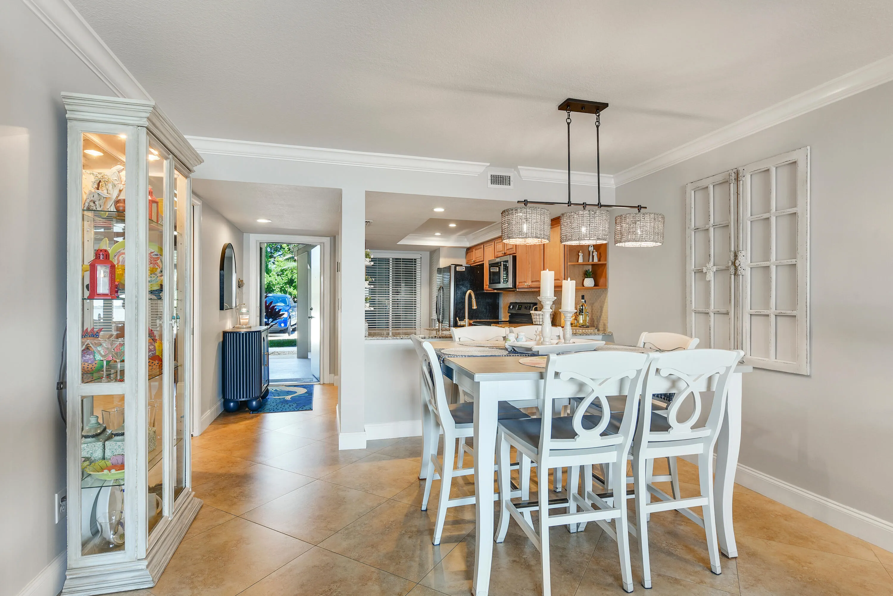 4440 NE Sandpebble Trace #104