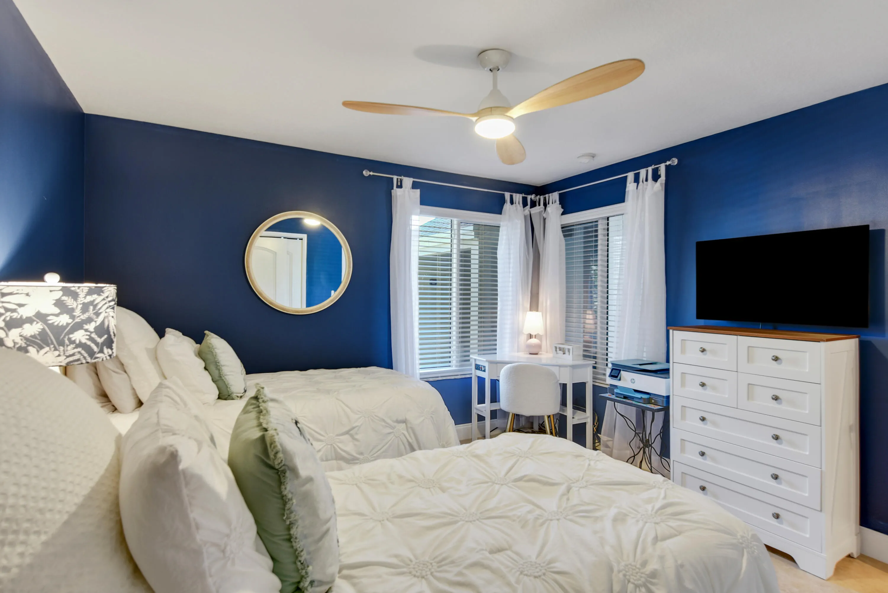 4440 NE Sandpebble Trace #104