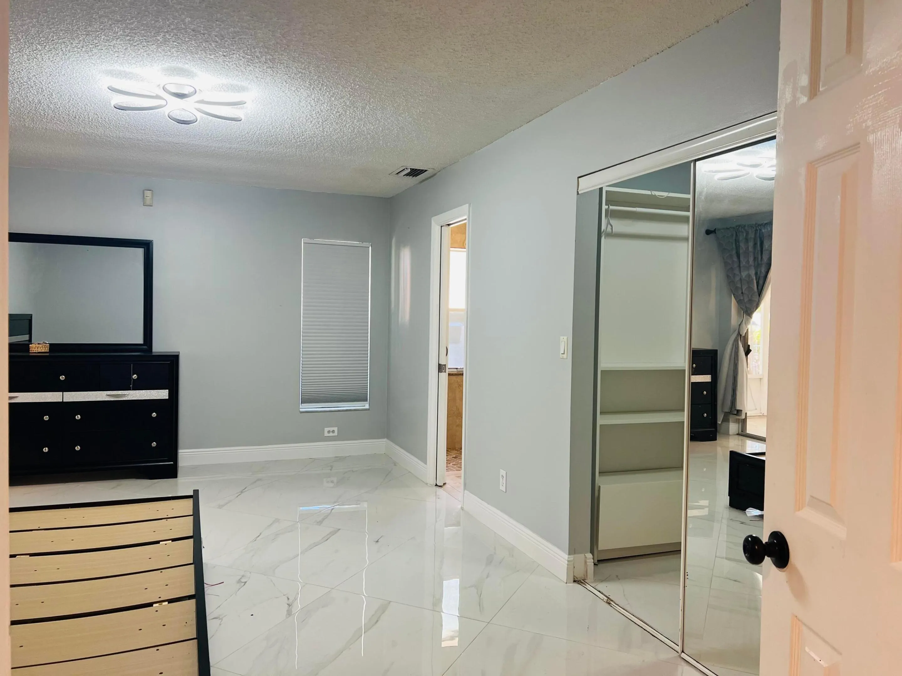 12623 SW 8th Court