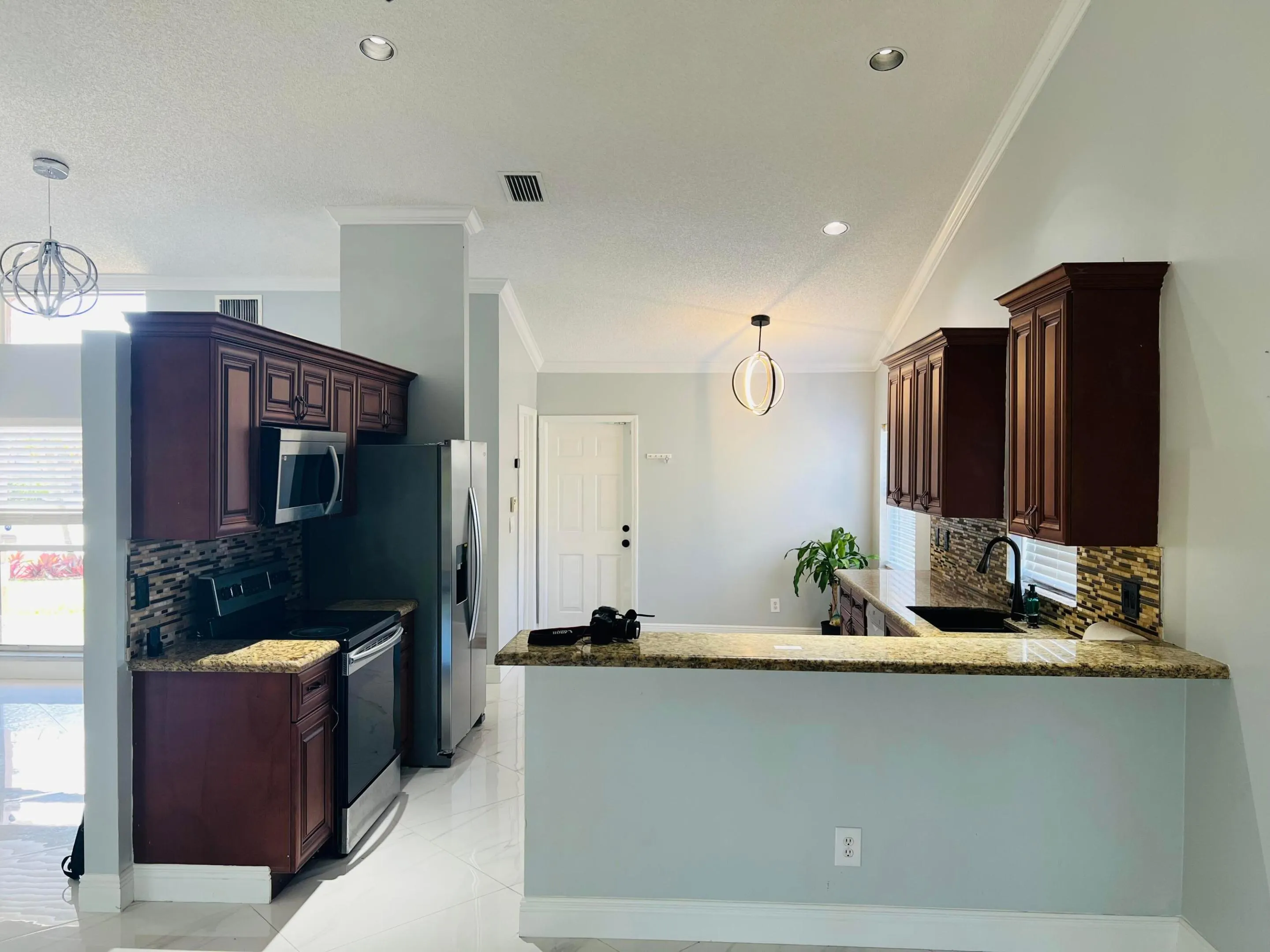 12623 SW 8th Court