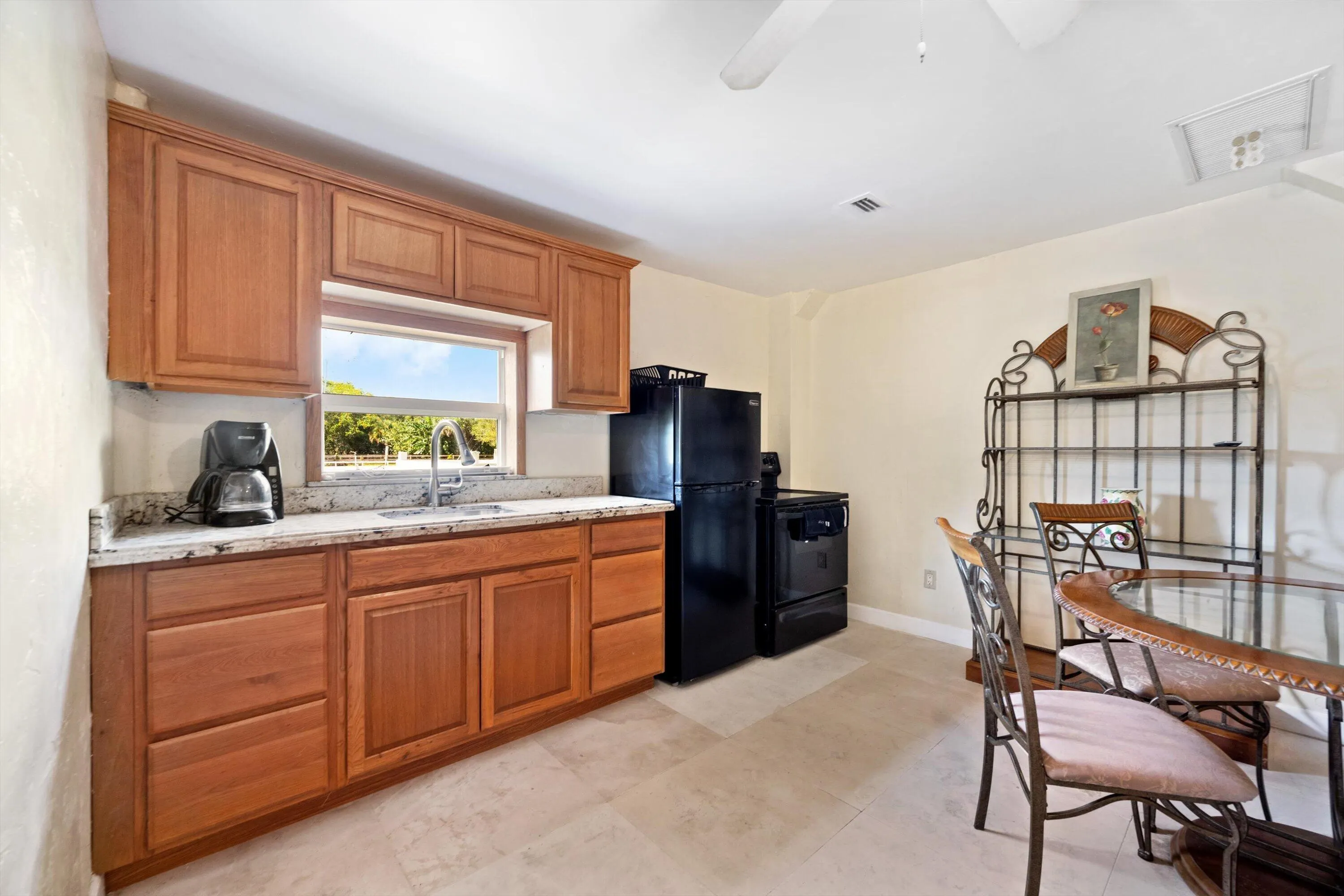 13717 E Citrus Drive