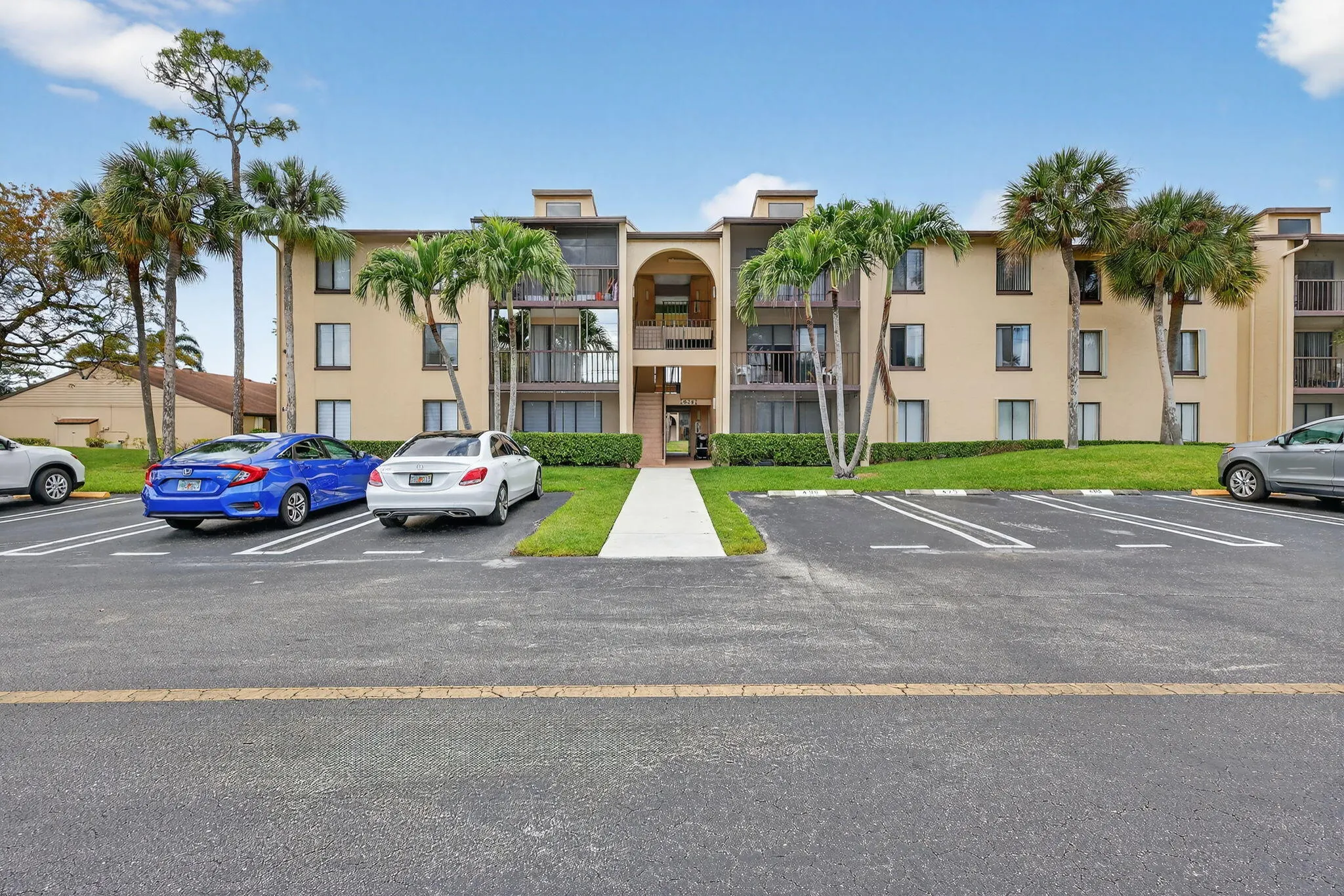 624 Sea Pine Way #B3