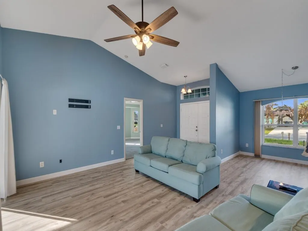 492 Biscayne Lane