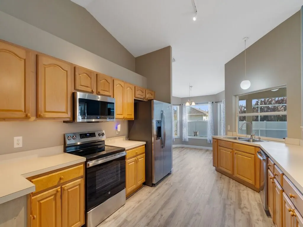 492 Biscayne Lane