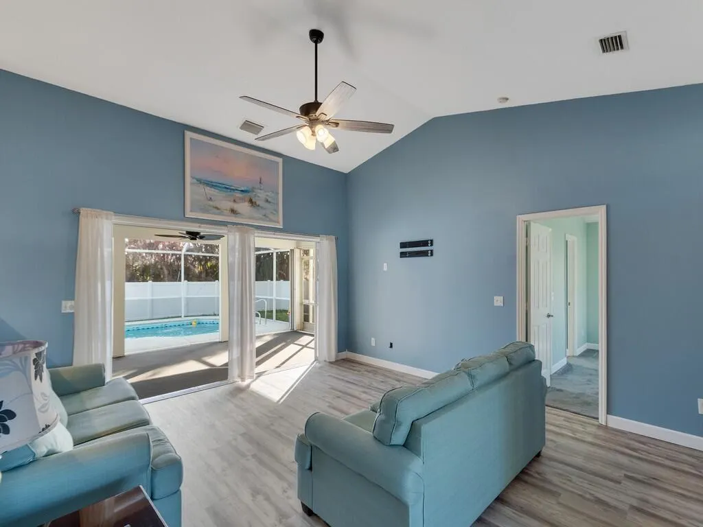 492 Biscayne Lane