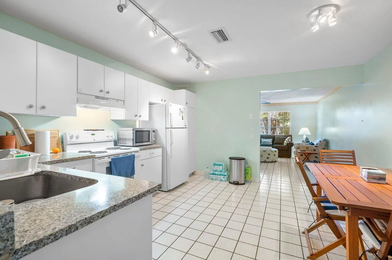 13 Sailfish Lane