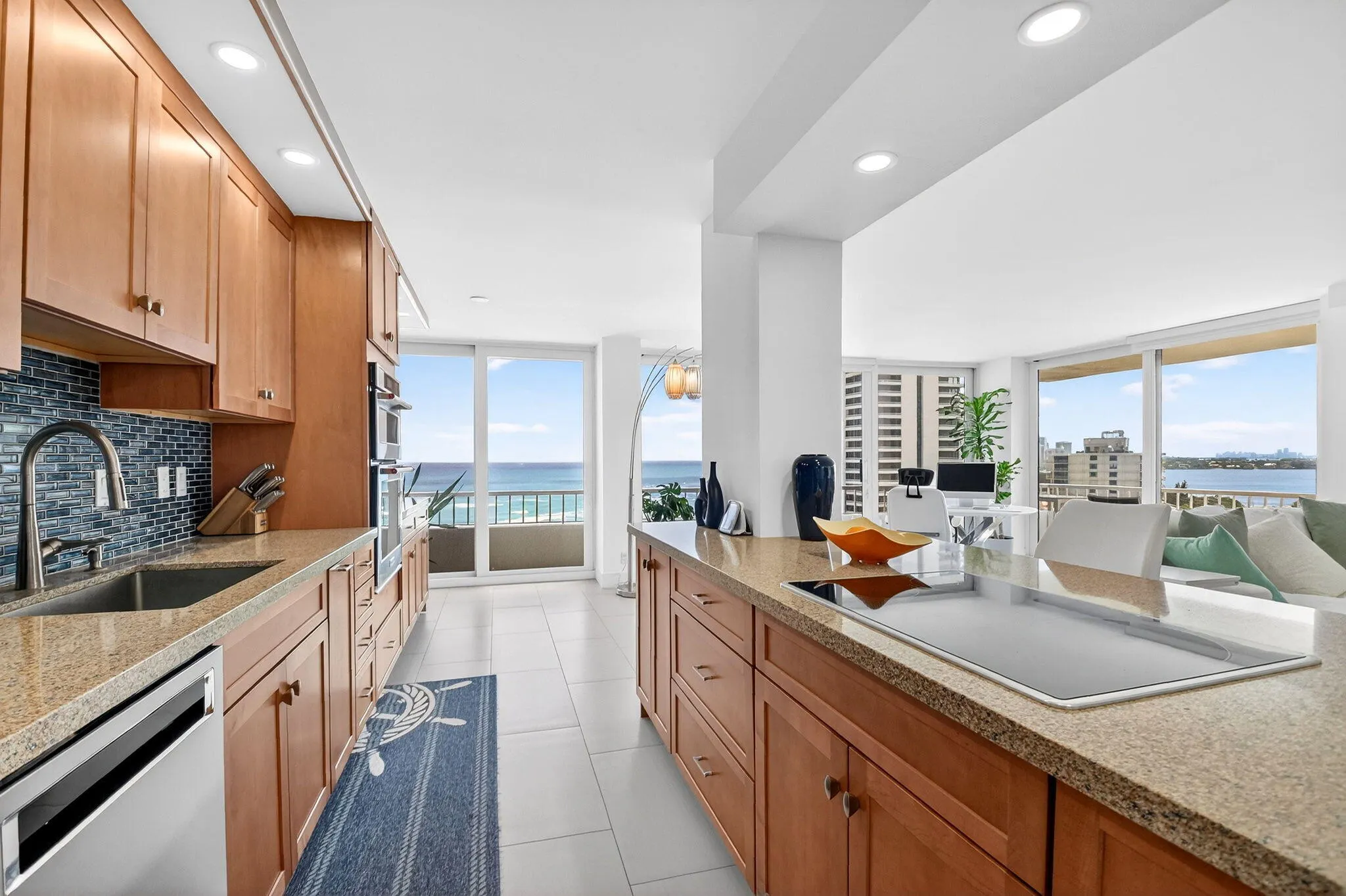 5540 N Ocean Drive #9b