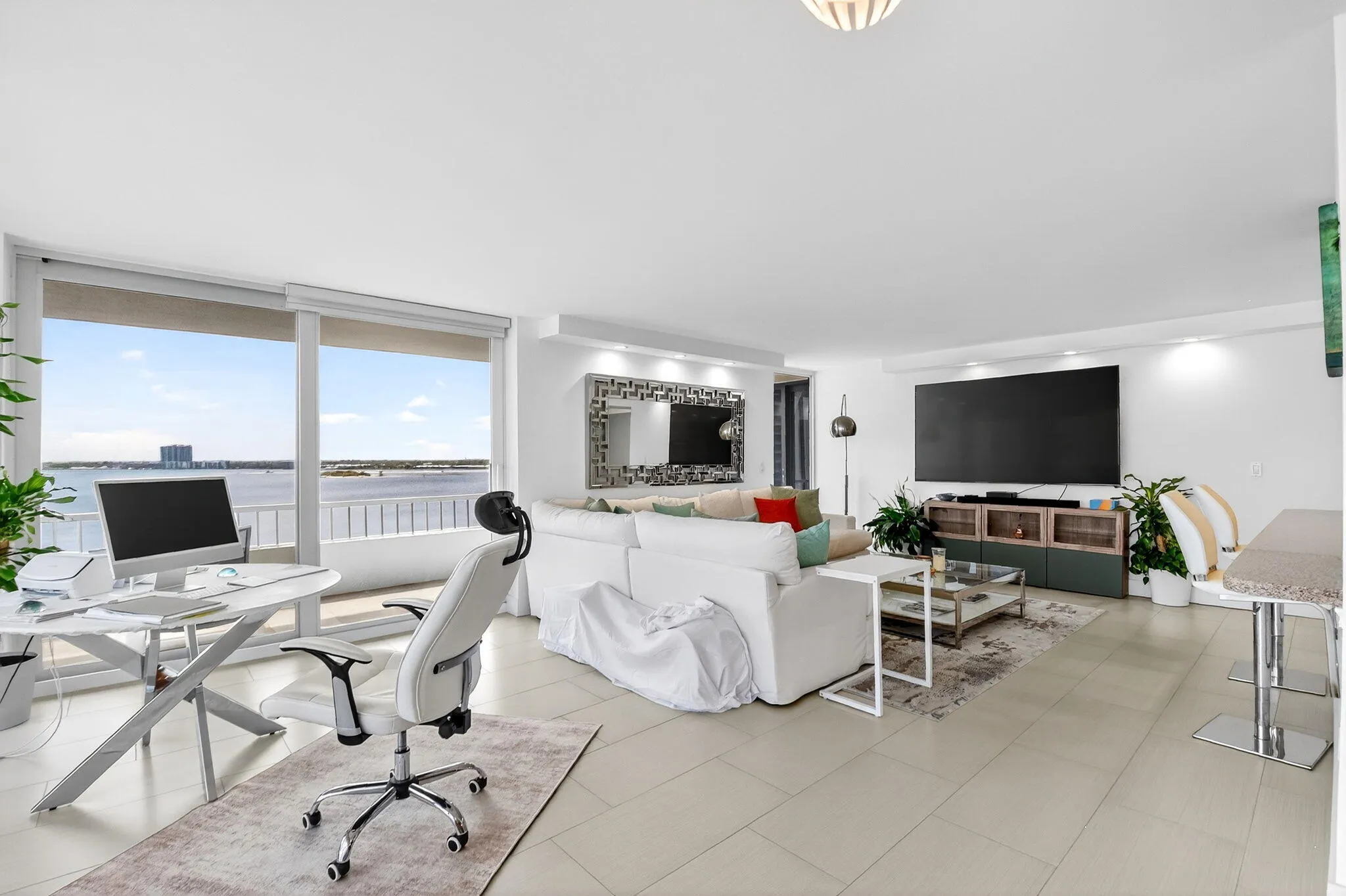 5540 N Ocean Drive #9b
