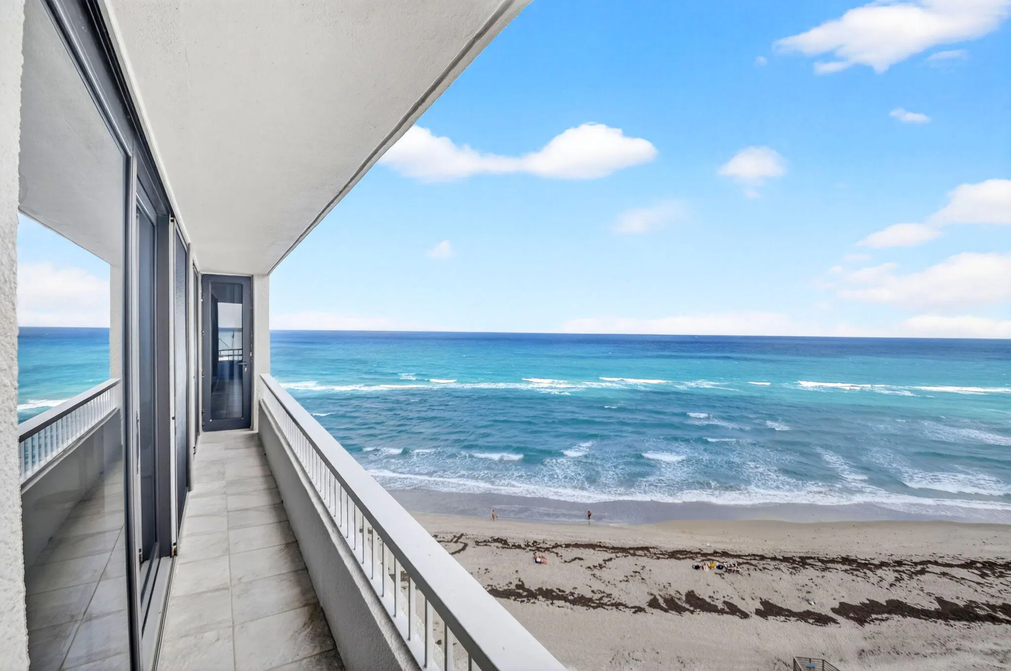 5540 N Ocean Drive #9b
