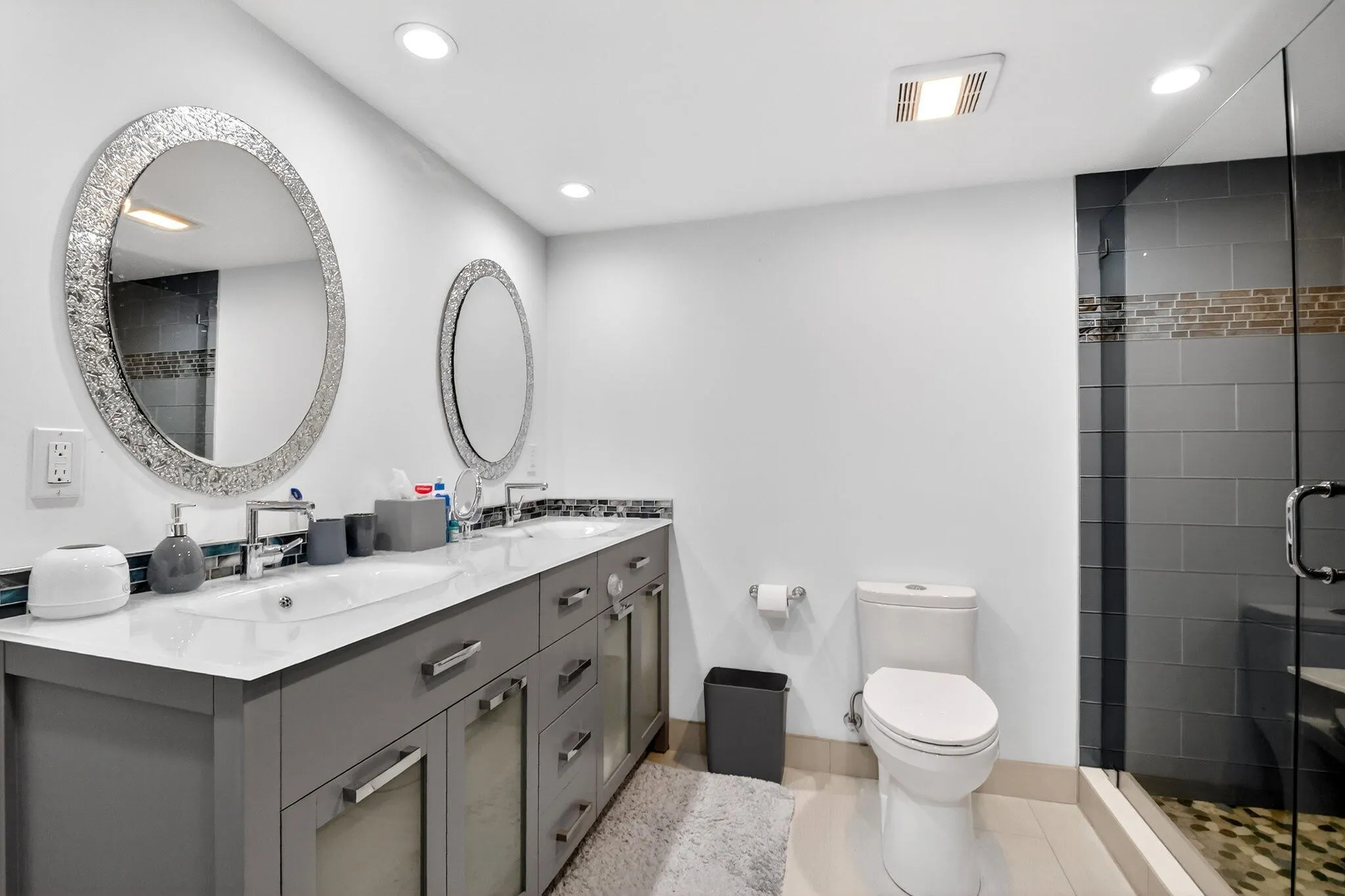 5540 N Ocean Drive #9b