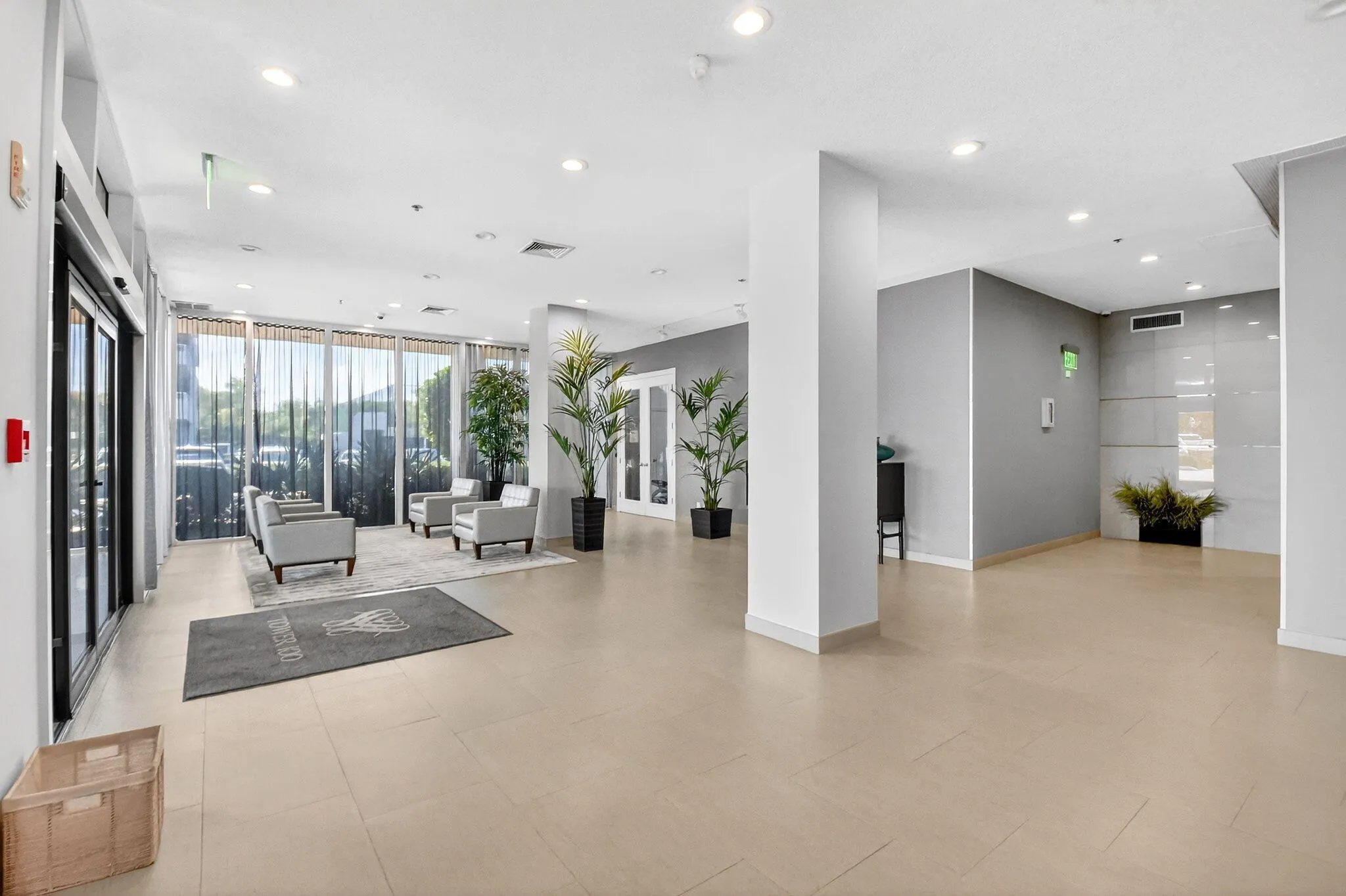 5540 N Ocean Drive #9b