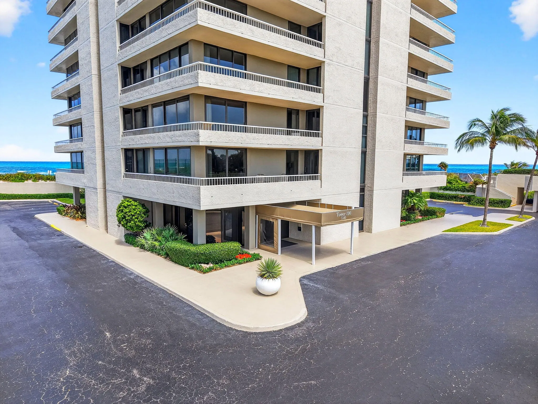 5540 N Ocean Drive #9b
