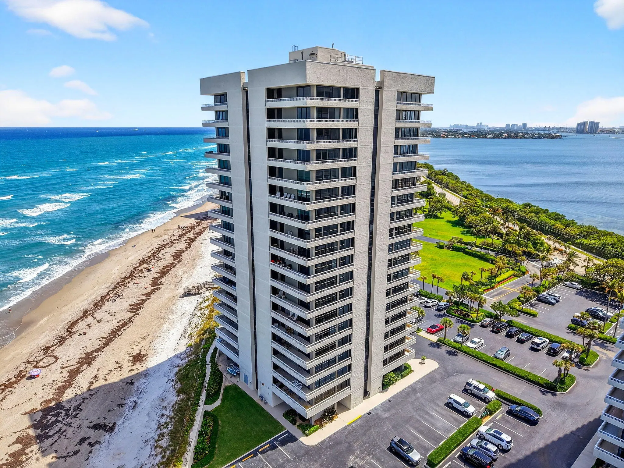 5540 N Ocean Drive #9b