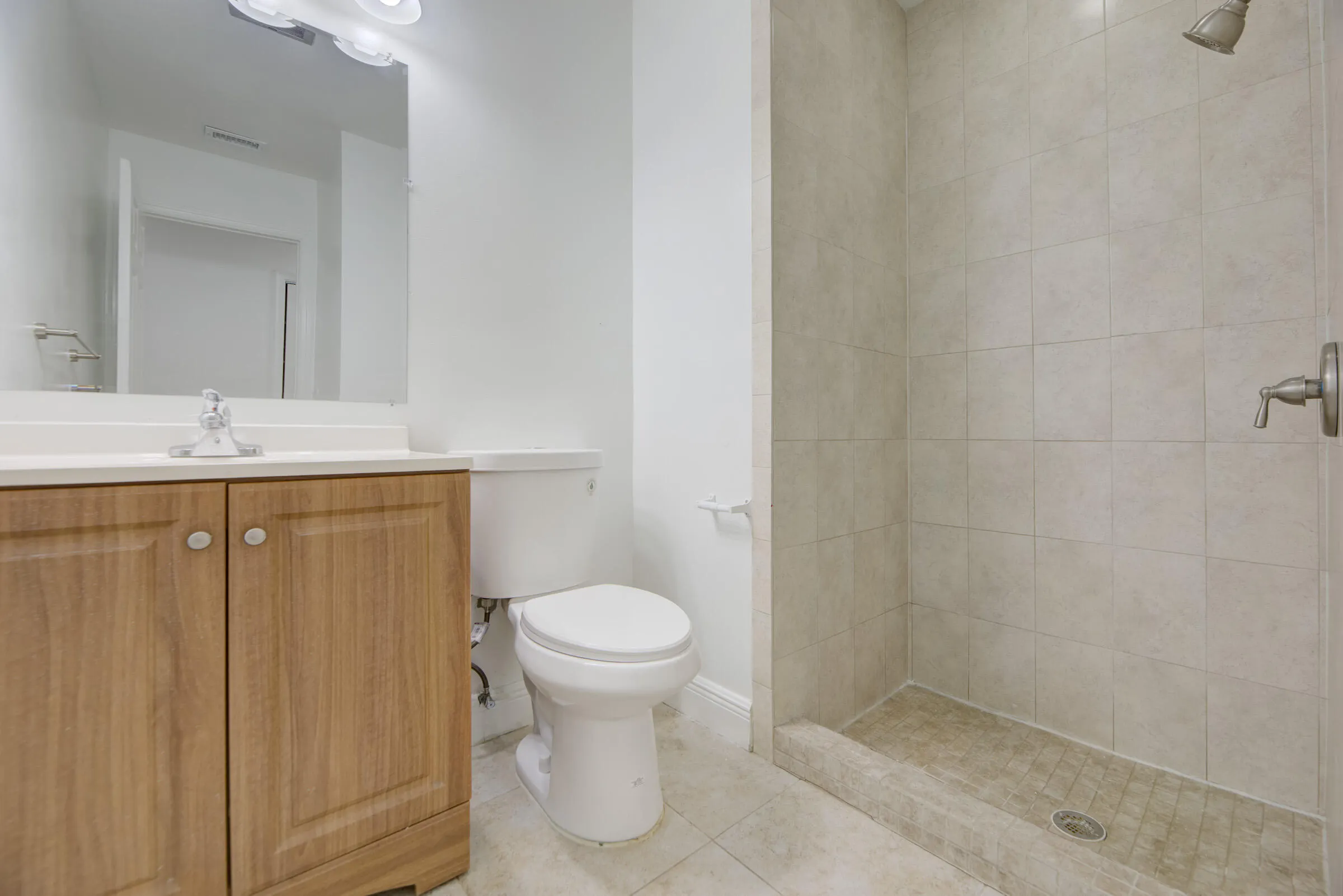 7546 NW 44th Court