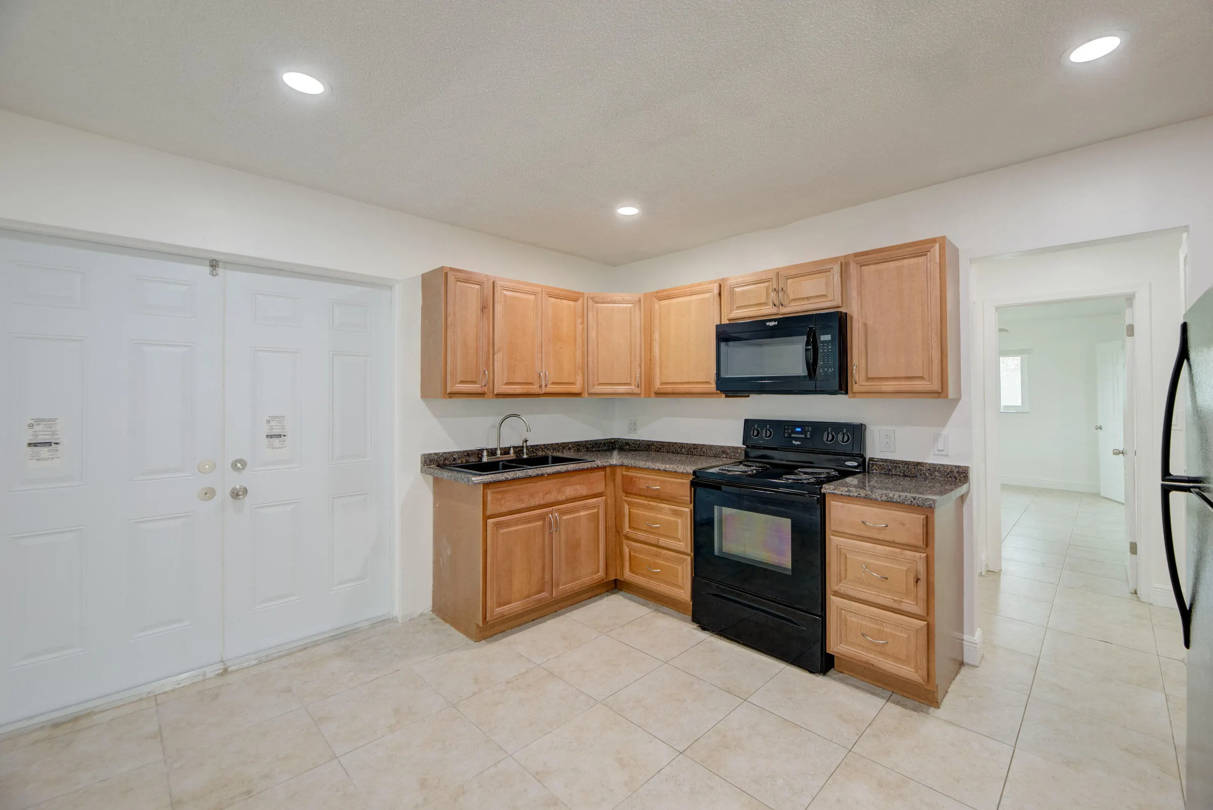 7546 NW 44th Court