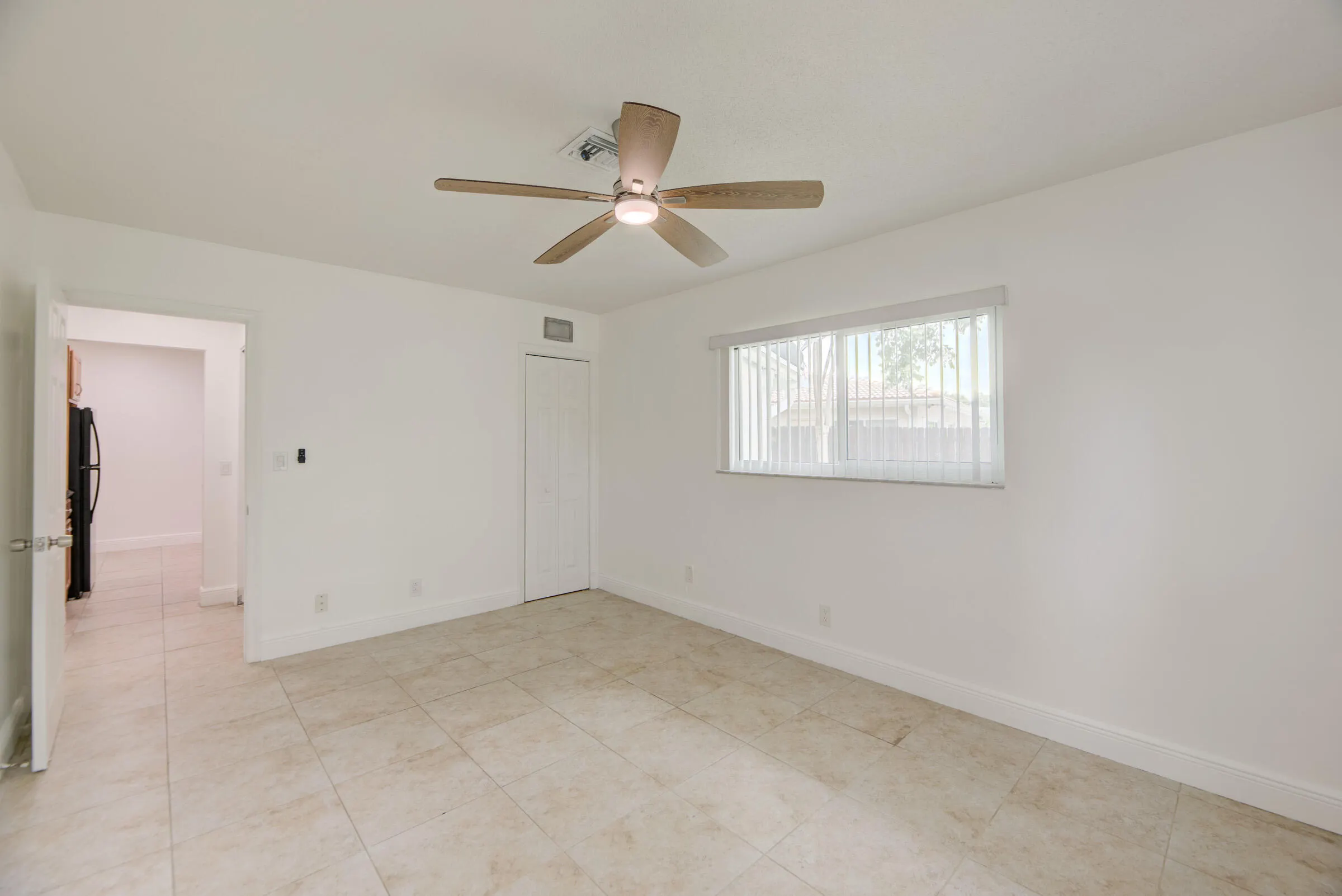7546 NW 44th Court