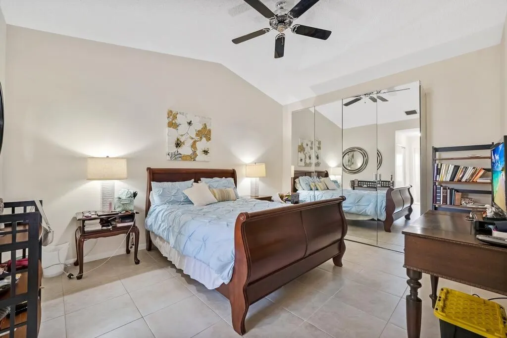 1260 NW 24th Avenue