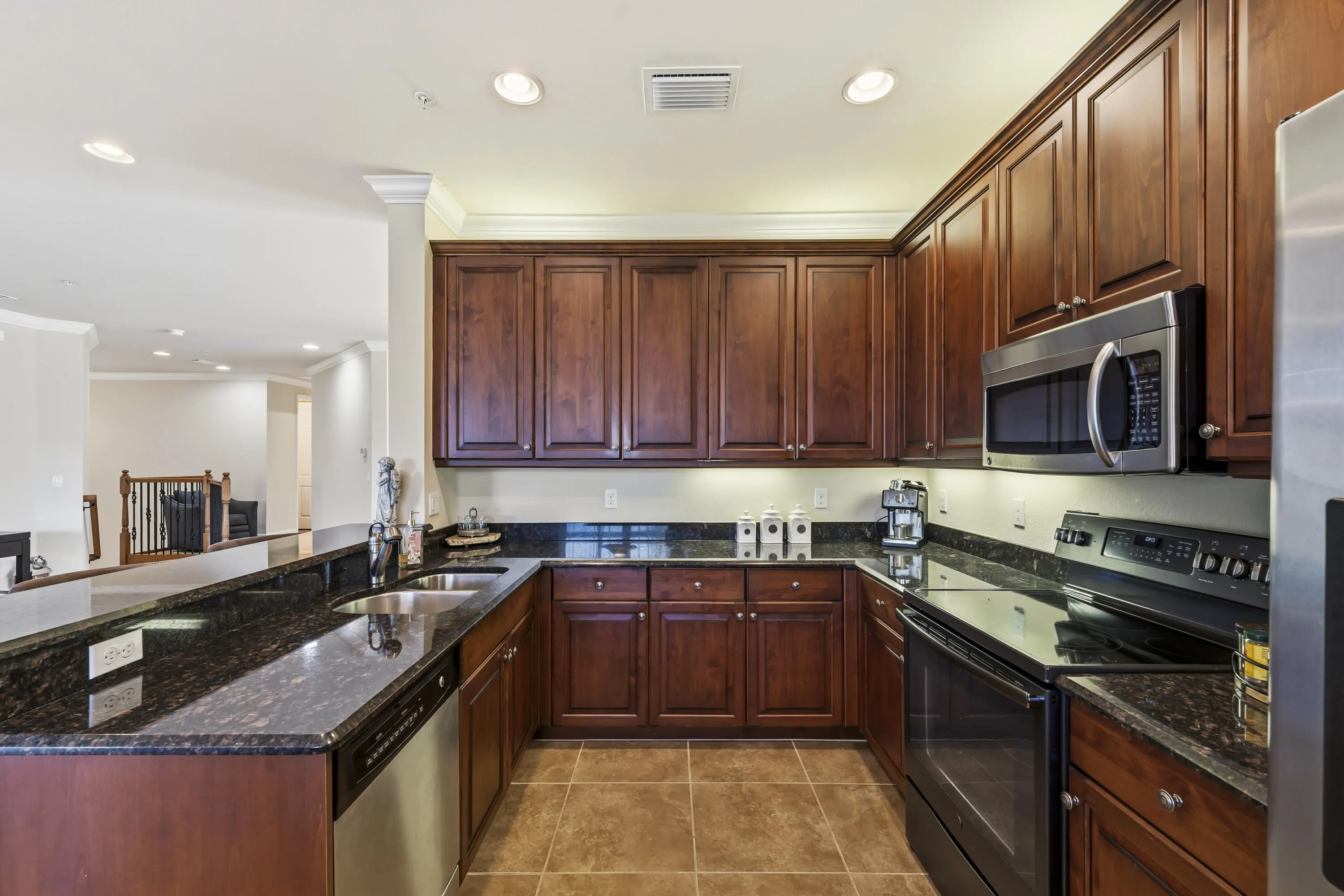 6513 Monterey Point #201