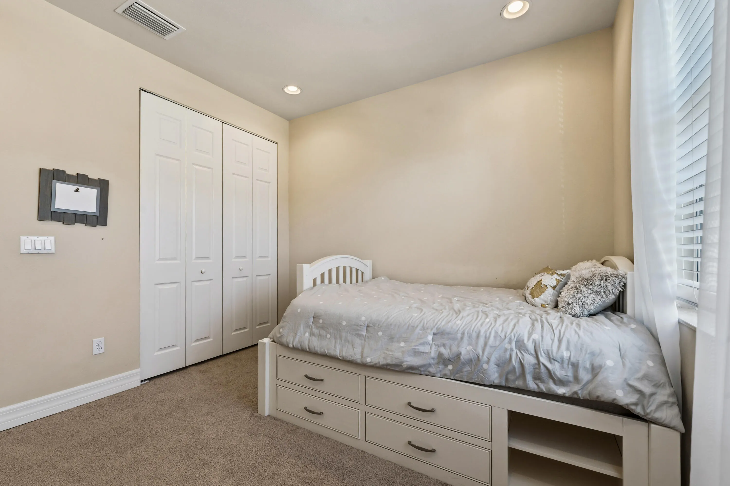 6513 Monterey Point #201