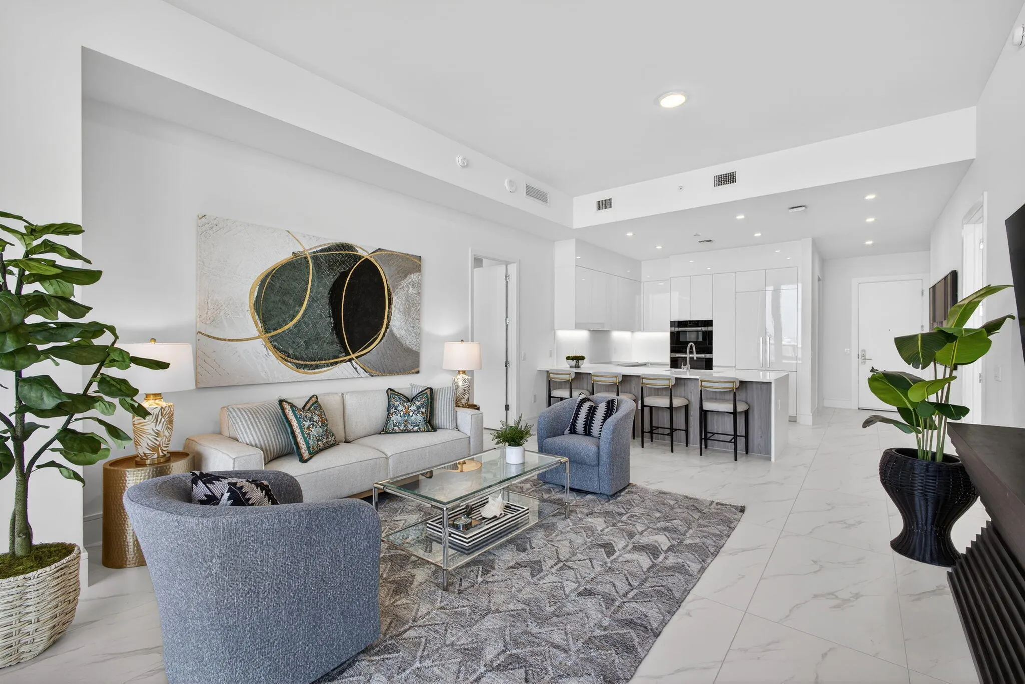 220 Lake Shore Drive #609