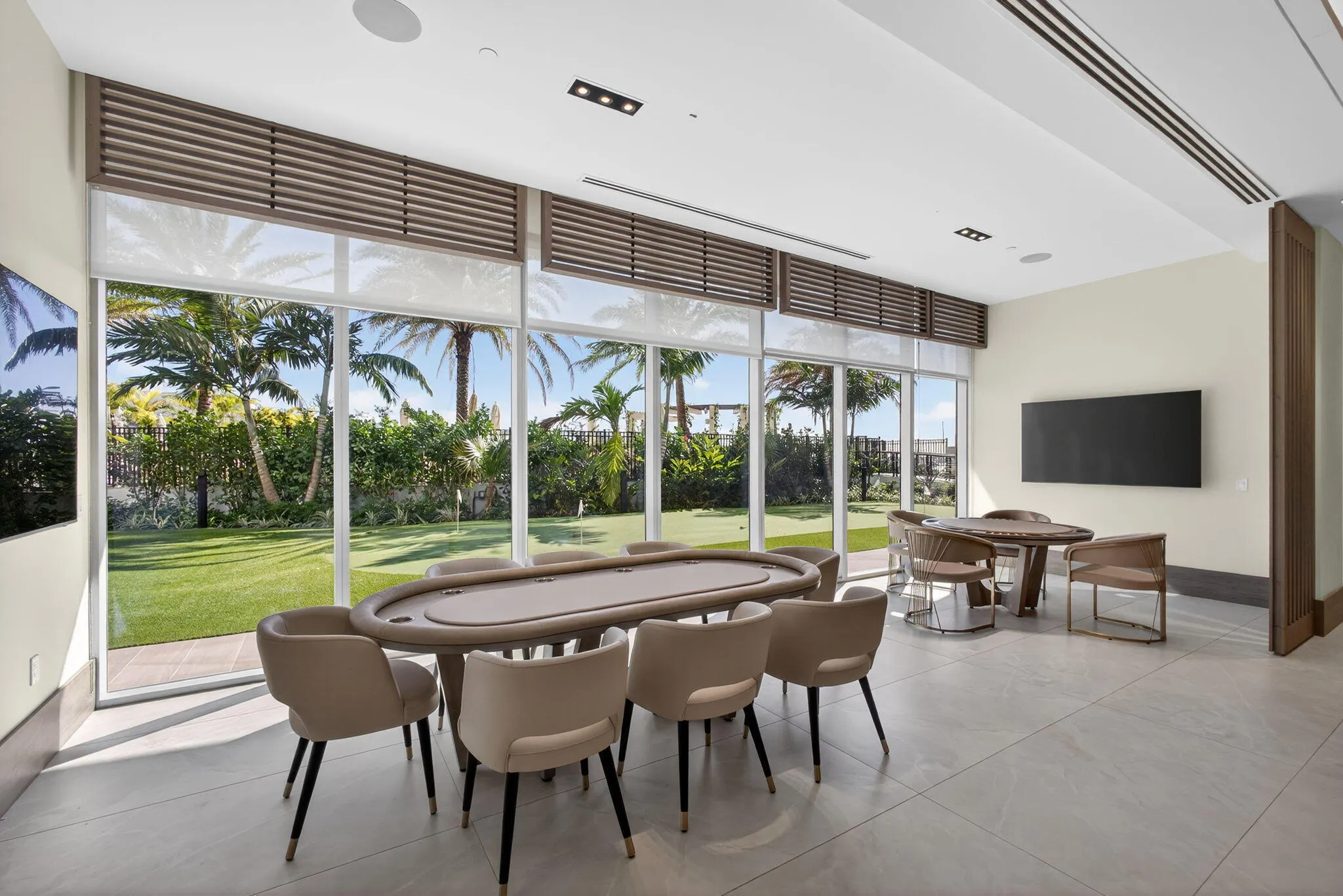 220 Lake Shore Drive #609